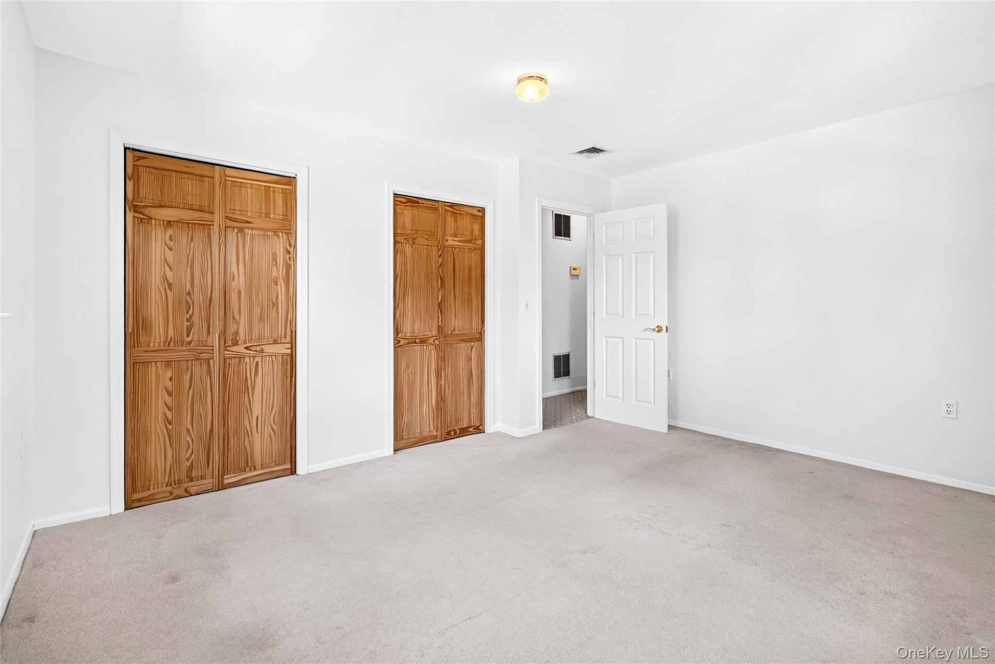 92 Kings Highway Property Photo 35