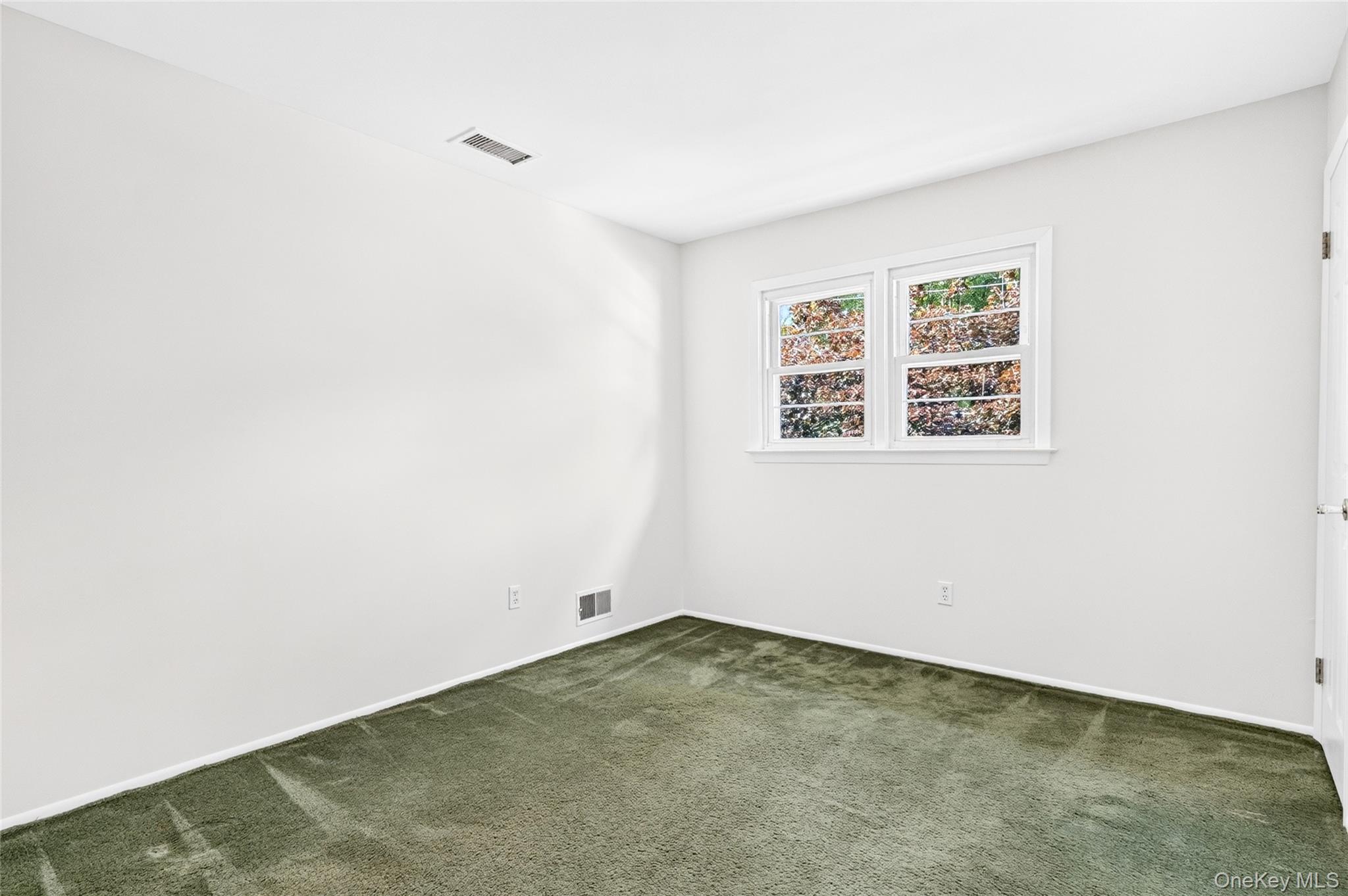 92 Kings Highway Property Photo 40