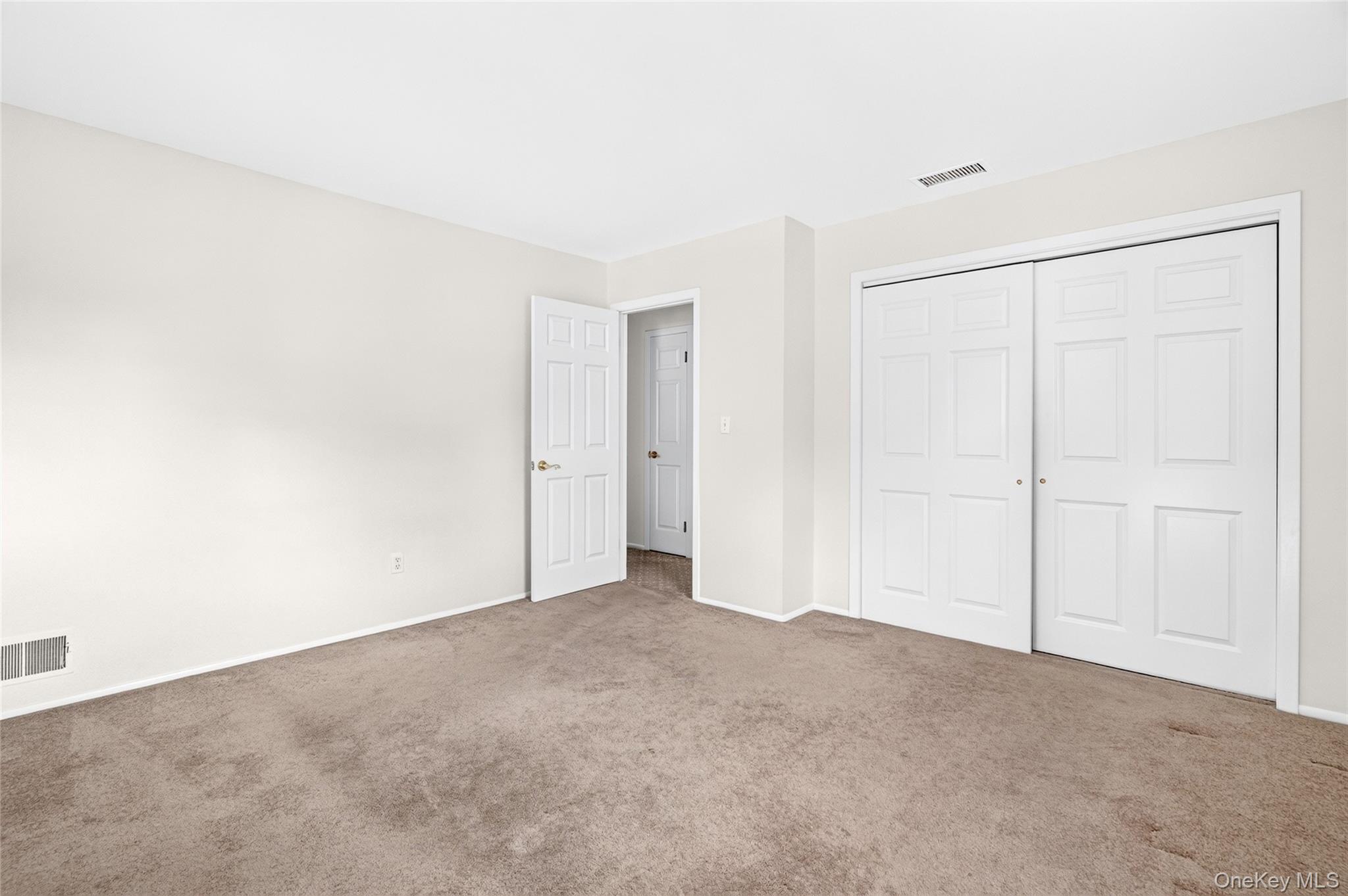 92 Kings Highway Property Photo 43