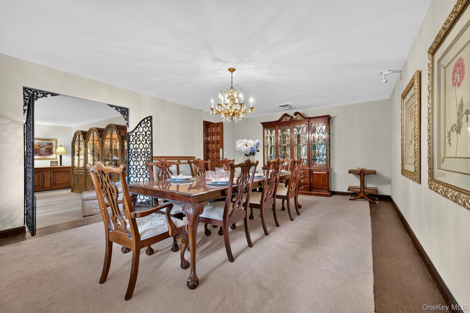 10 Dorchester Drive Property Photo 8