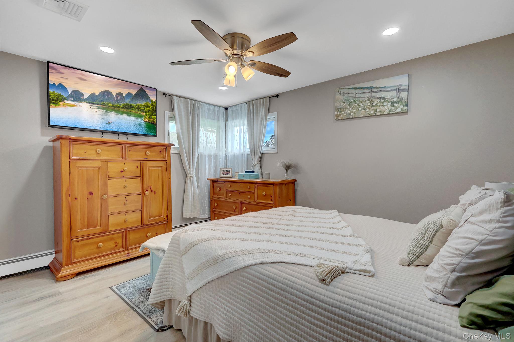 43 Manhattan Avenue Property Photo 9