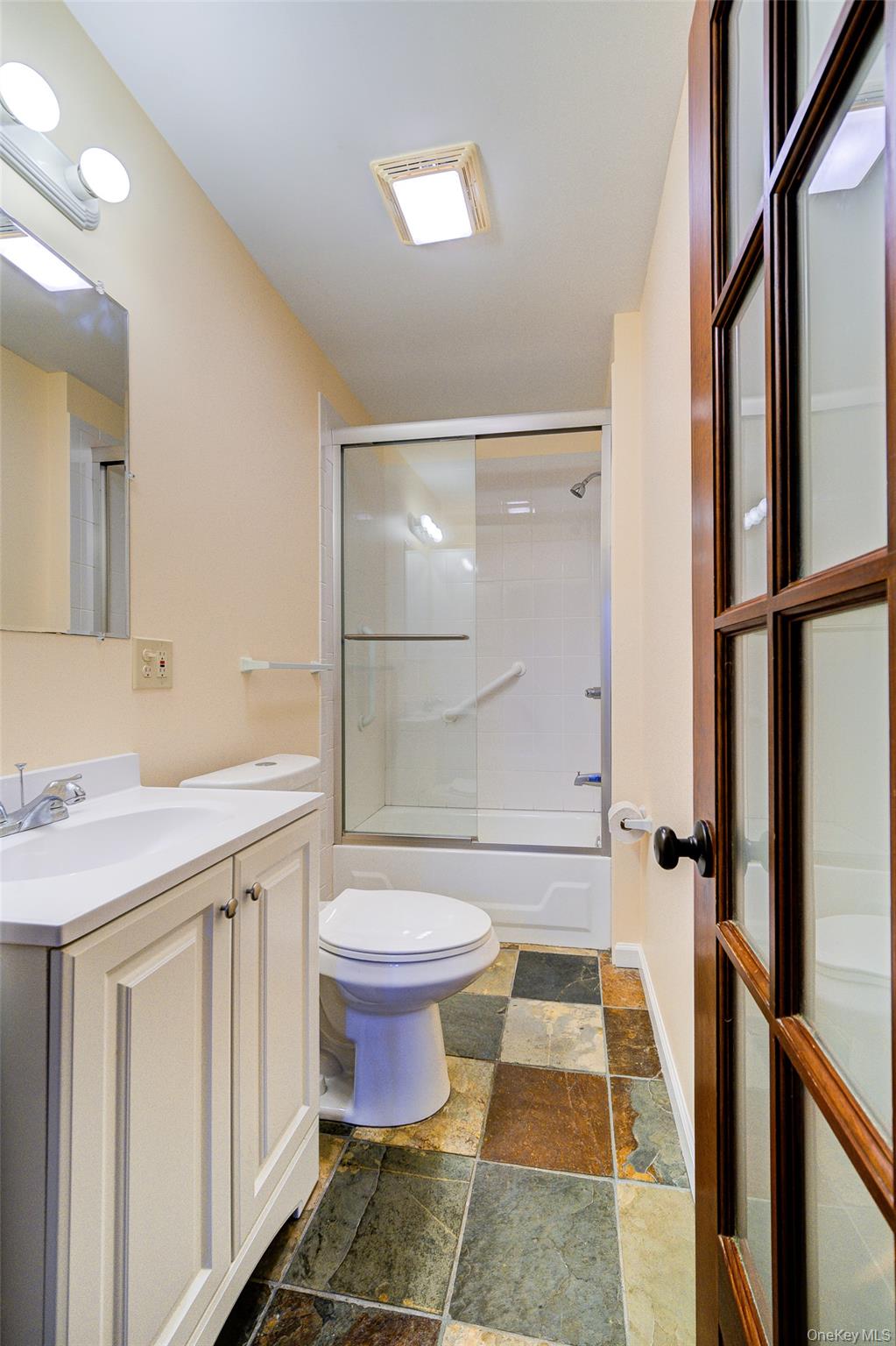 35 Clara Avenue Property Photo 16