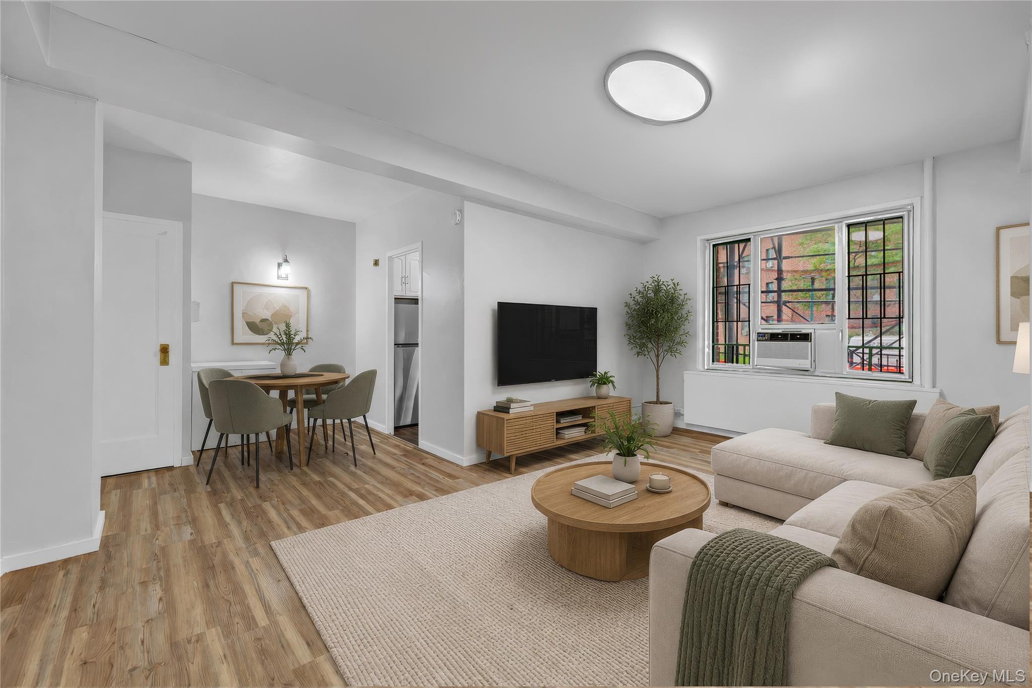 7 Metropolitan Oval Me Property Photo 4