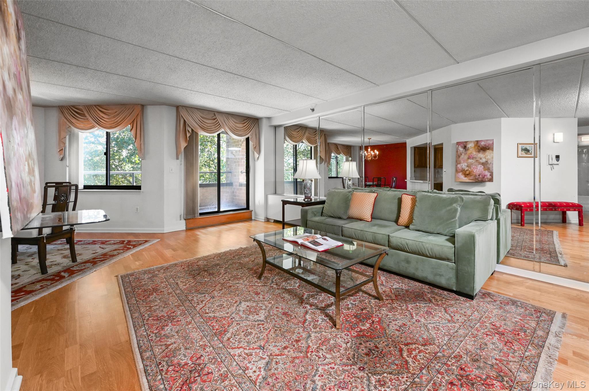 680 W Boston Post Road 3a Property Photo 8