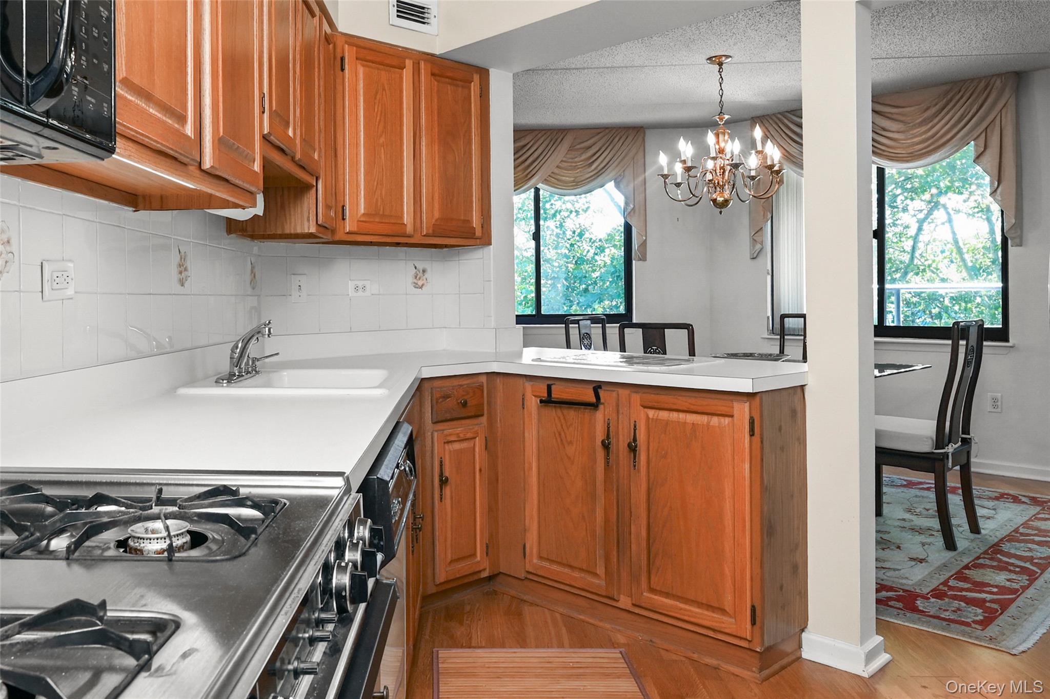 680 W Boston Post Road 3a Property Photo 16