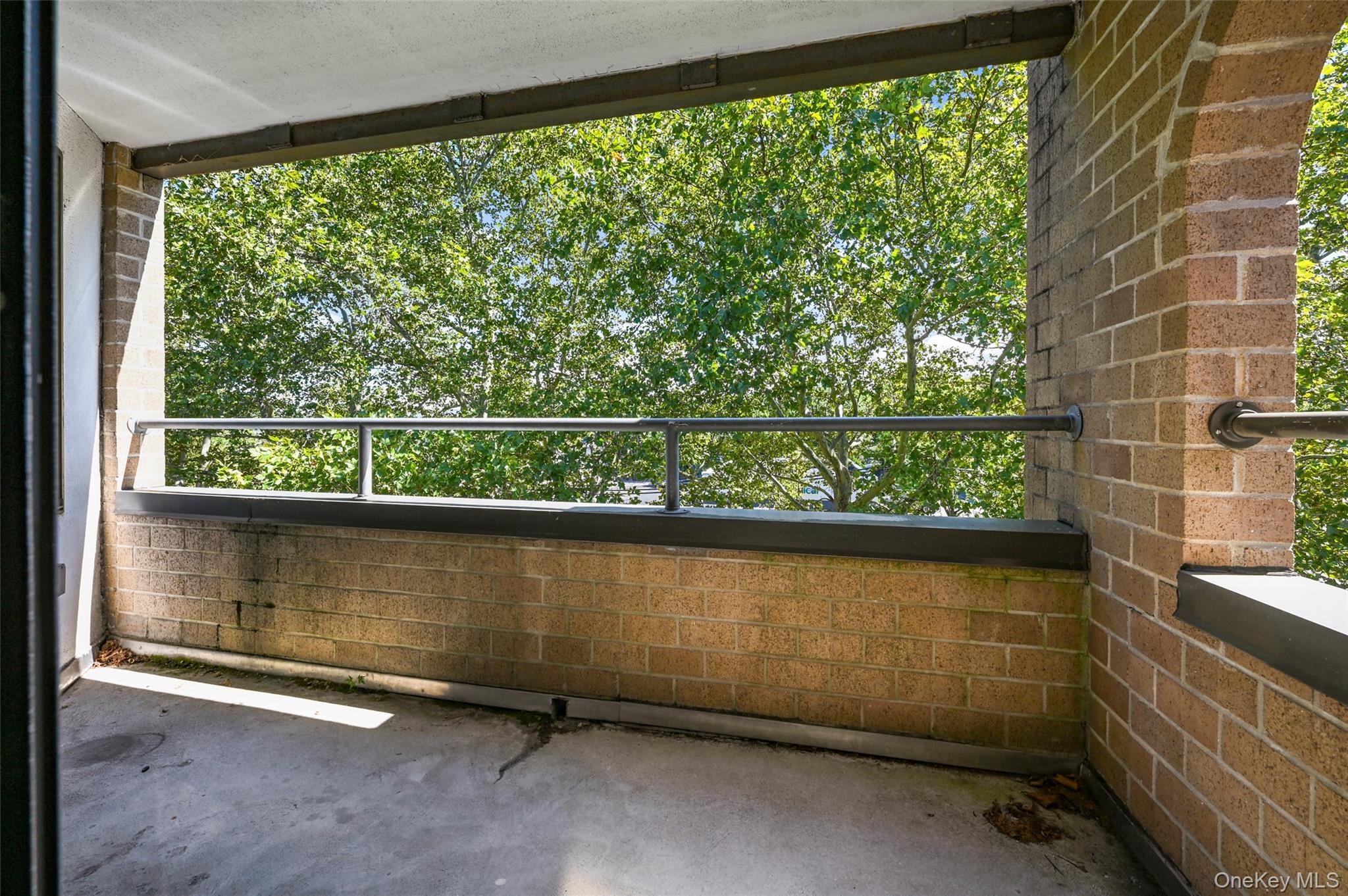 680 W Boston Post Road 3a Property Photo 21