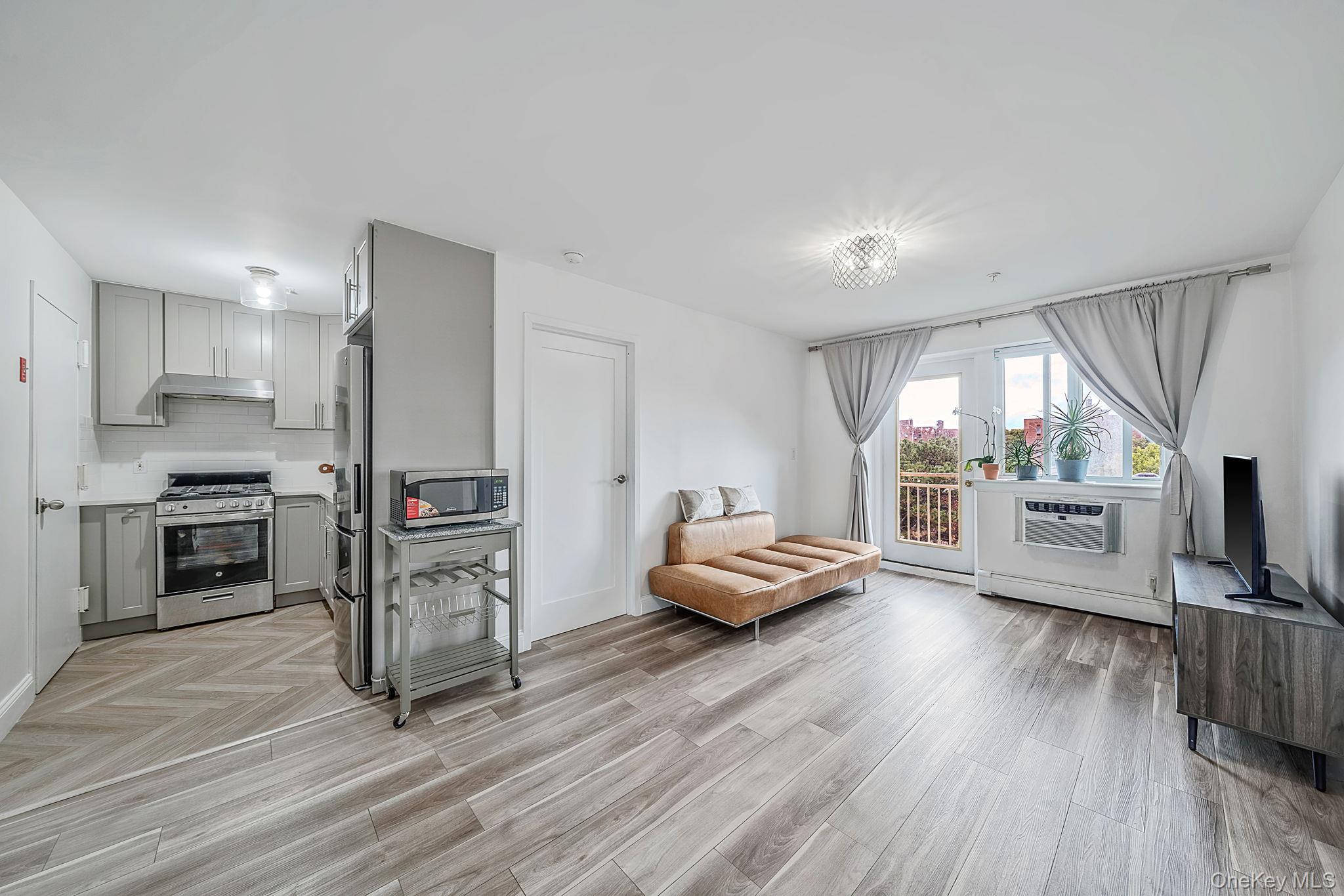 14024 31st Drive 4c Property Photo 2