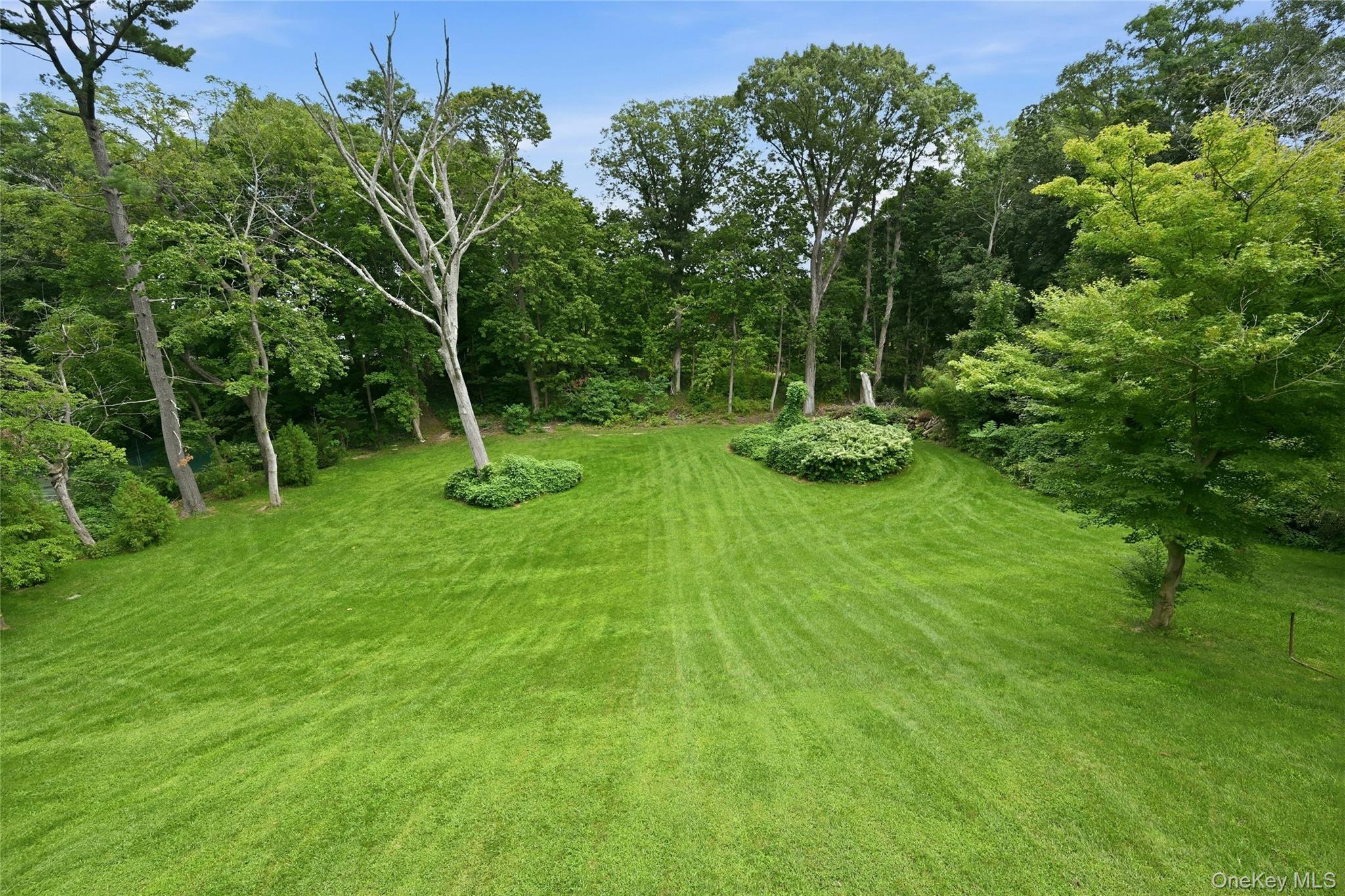 34 Locust Lane Property Photo 32