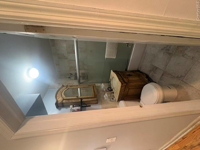 4 E 54th Street 2g Property Photo 6