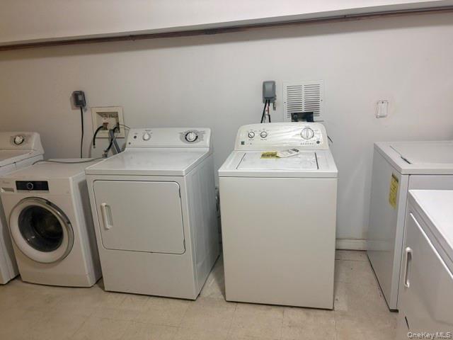 4 E 54th Street 2g Property Photo 14