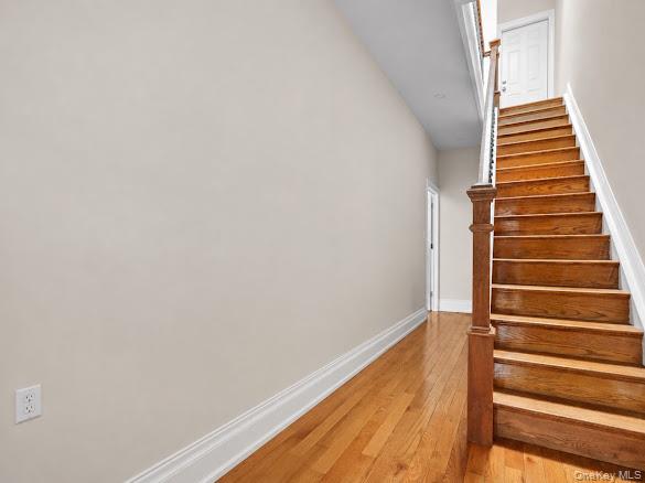 10156 107th Street Property Photo 2