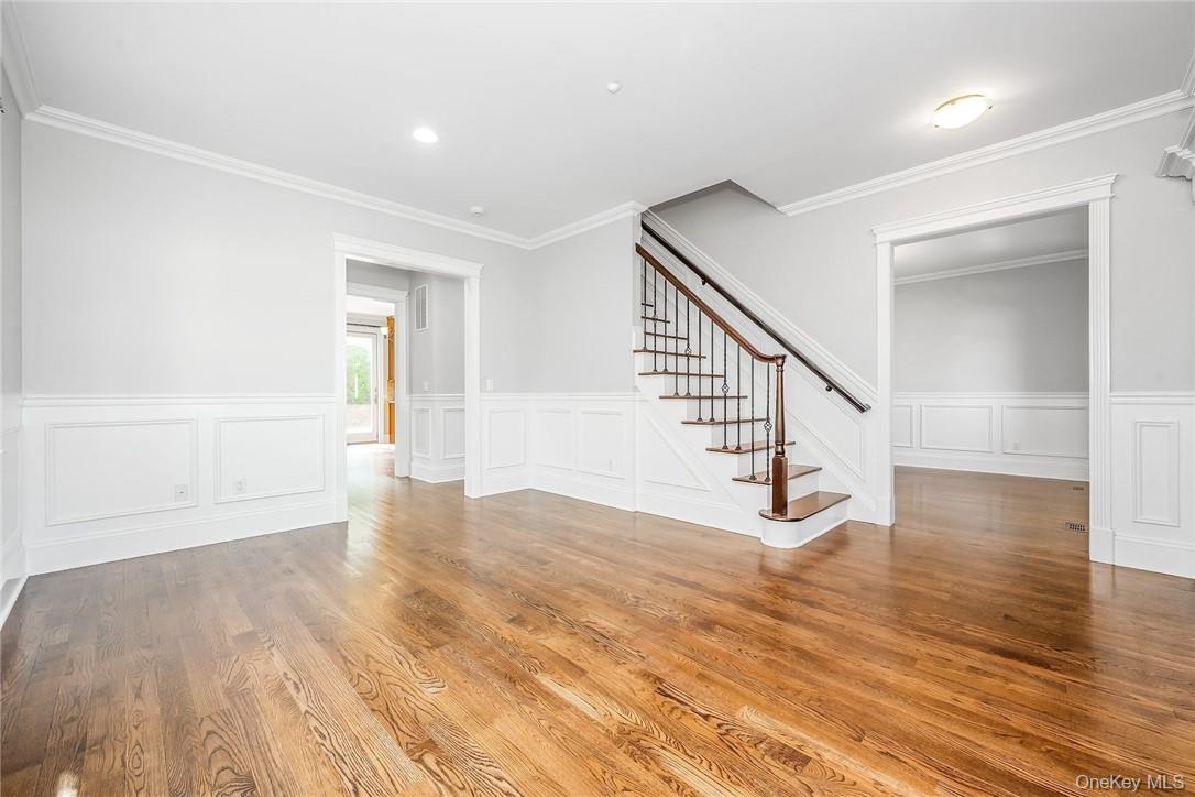 114 Lincoln Avenue Property Photo 3