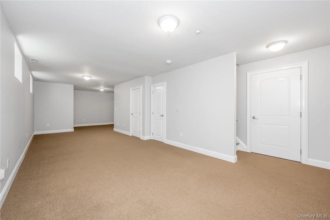 114 Lincoln Avenue Property Photo 35