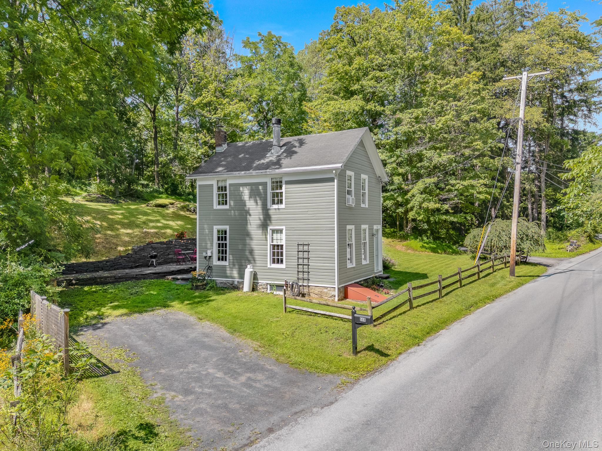 568 Hickory Bush Road Property Photo 1