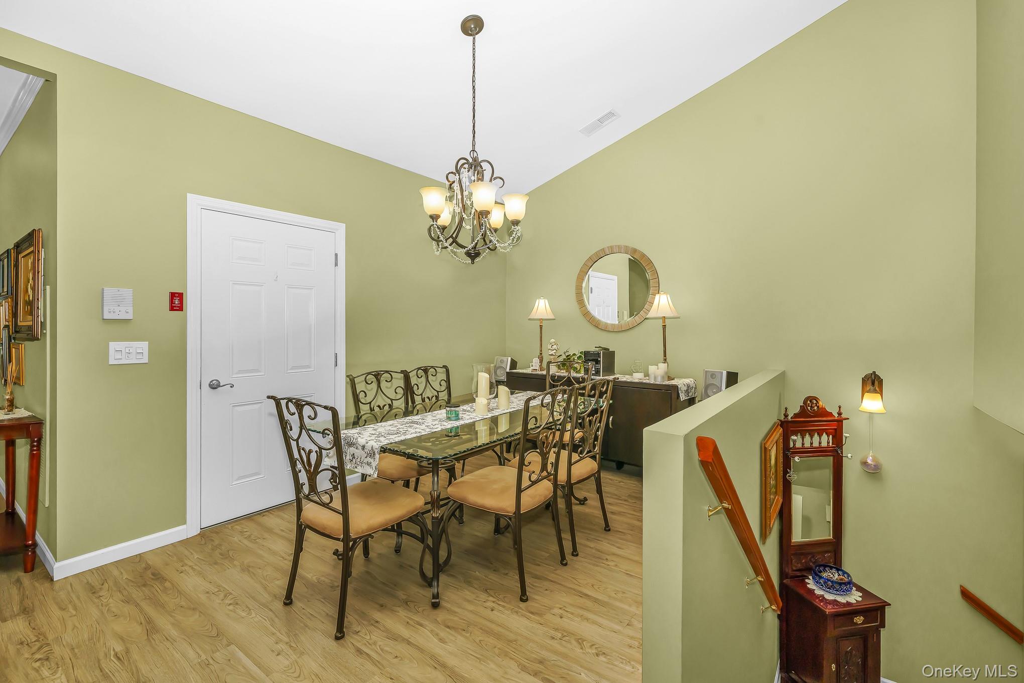 30 Sarah Court Property Photo 11