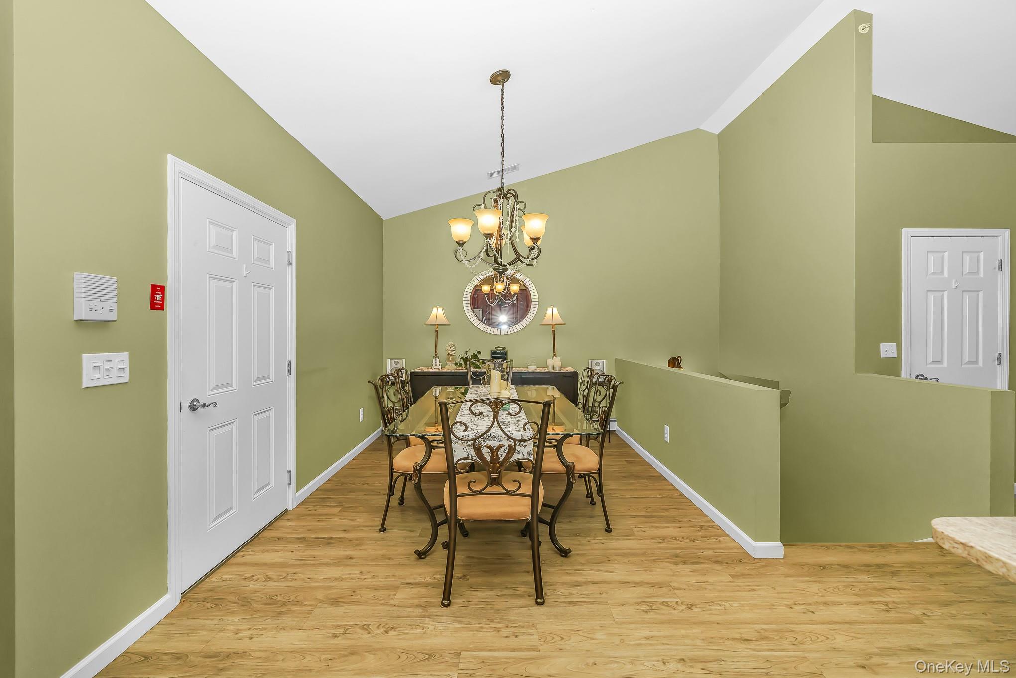 30 Sarah Court Property Photo 12