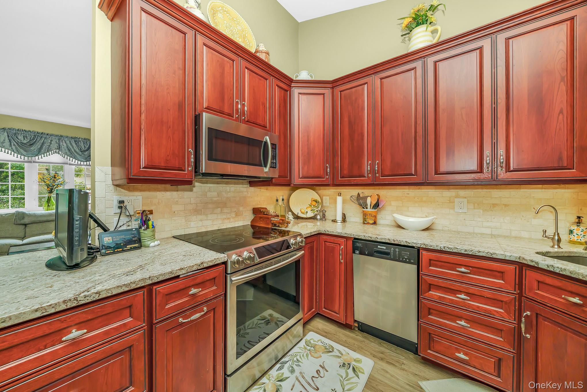 30 Sarah Court Property Photo 19