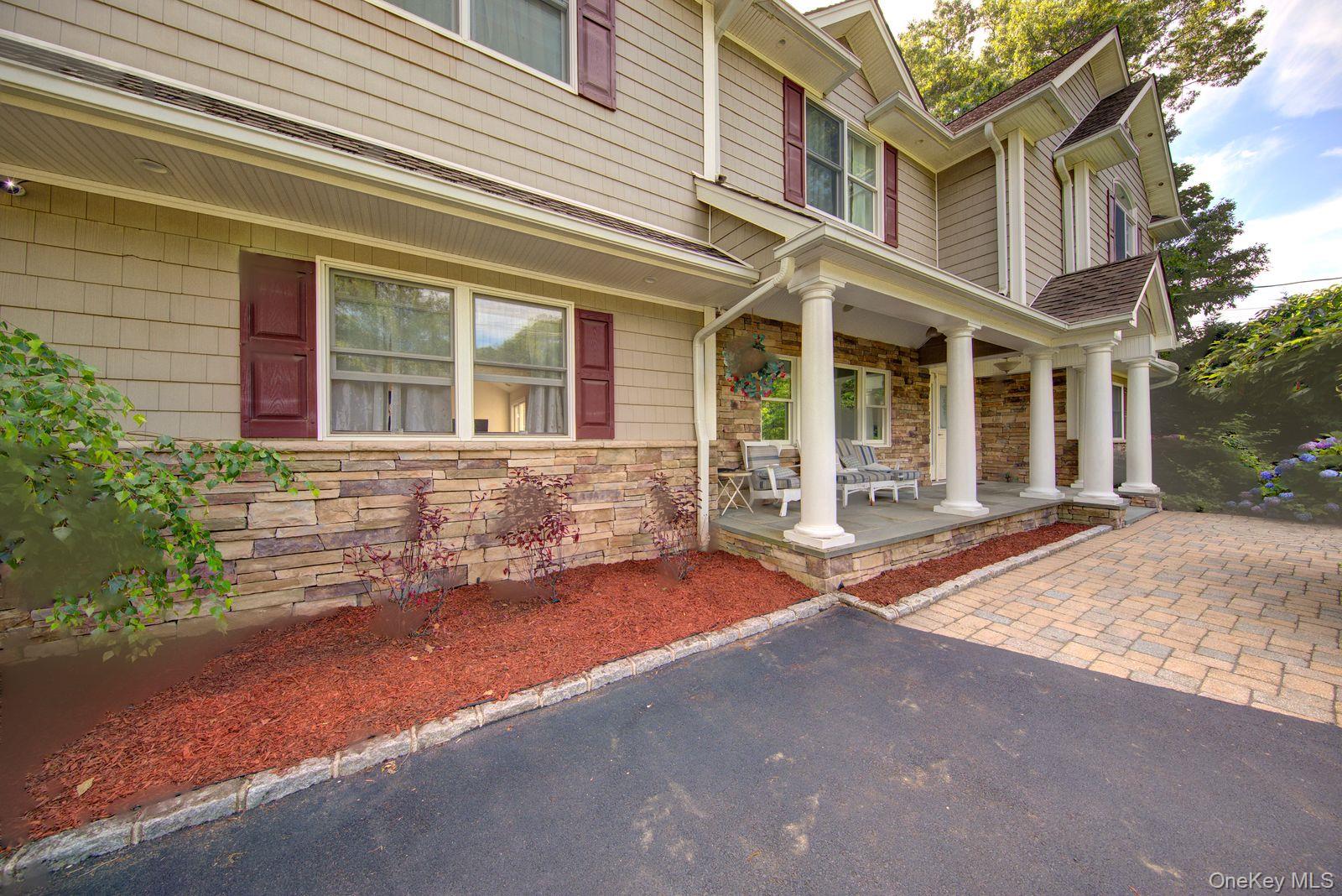 97 Chestnut Street Property Photo 4