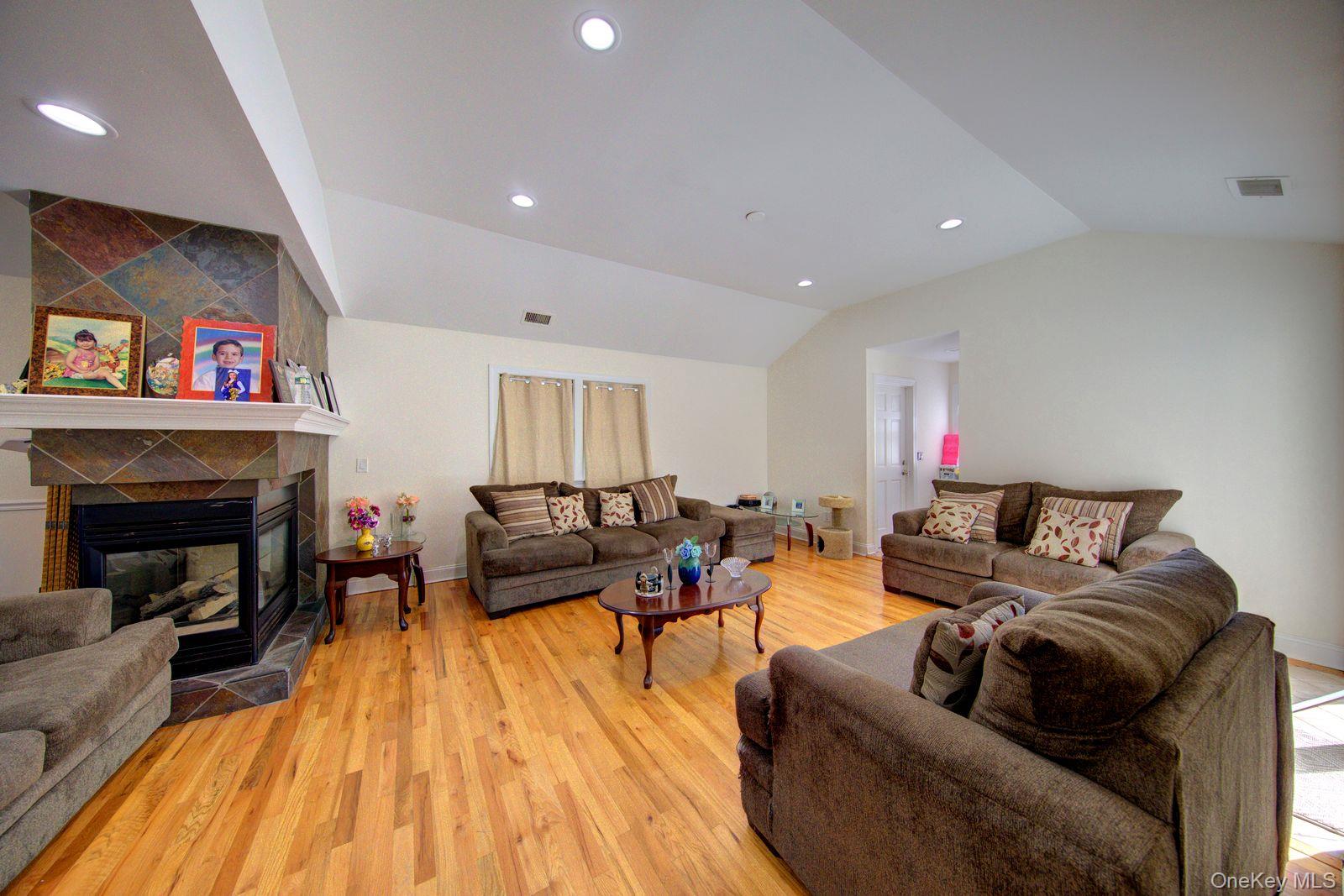 97 Chestnut Street Property Photo 9
