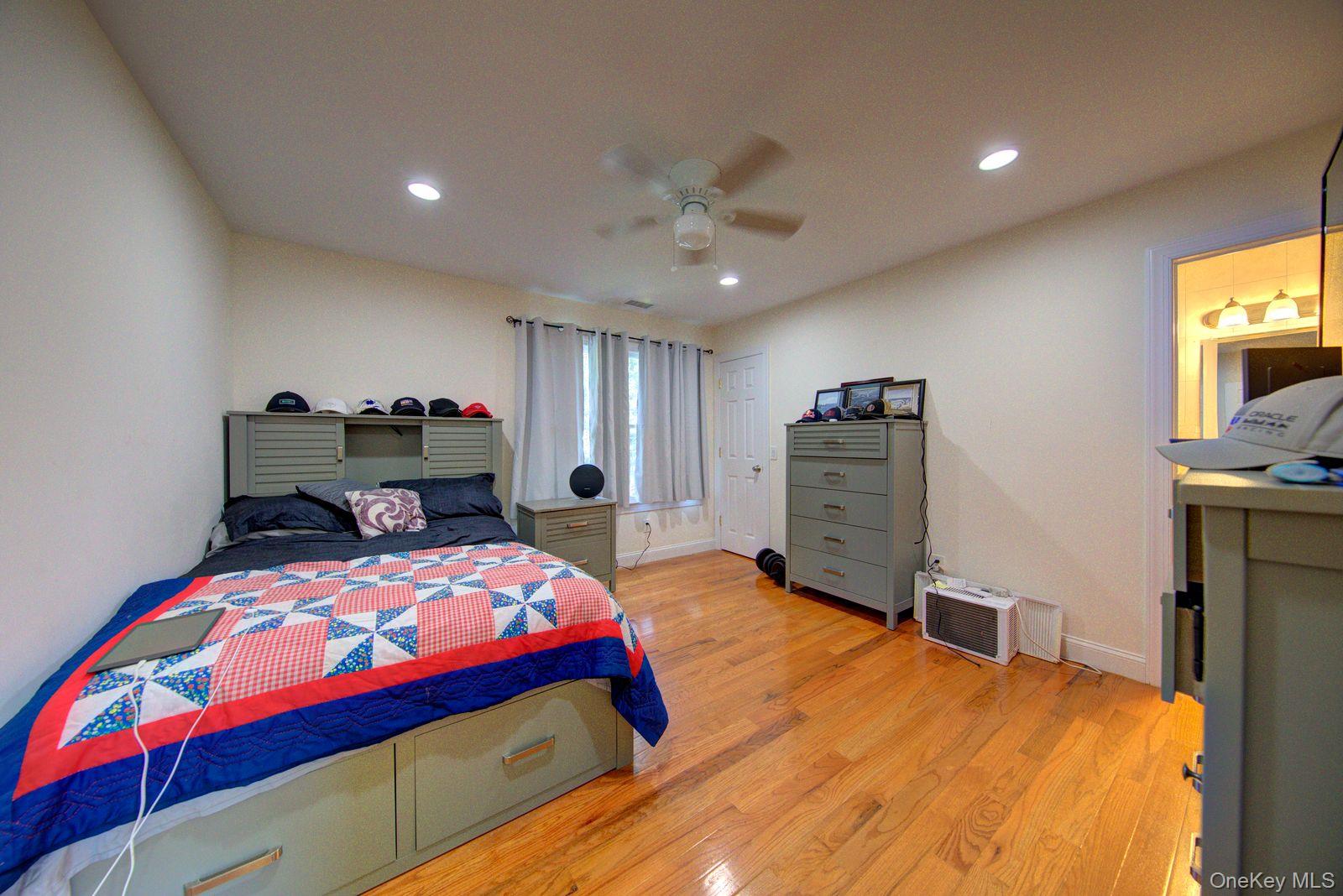 97 Chestnut Street Property Photo 14