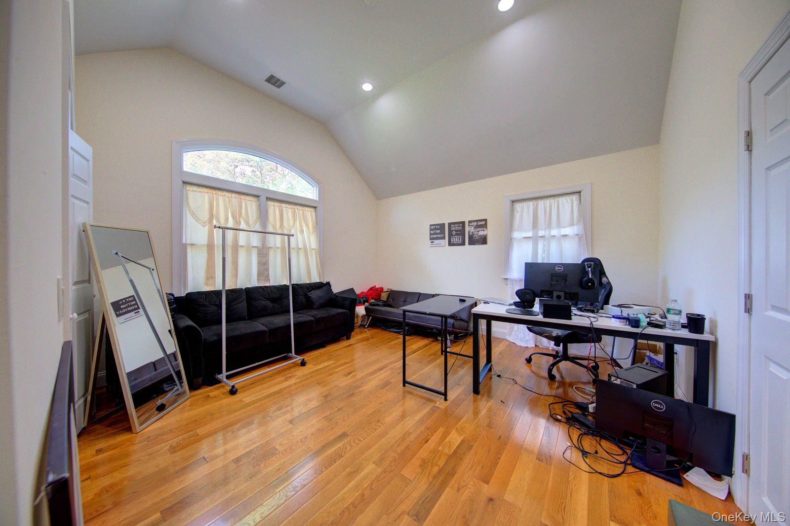 97 Chestnut Street Property Photo 19
