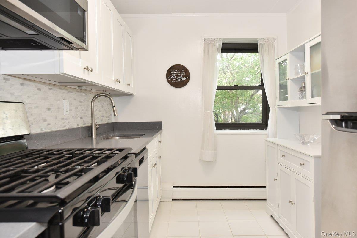 100 Clinton Avenue 4n Property Photo 11