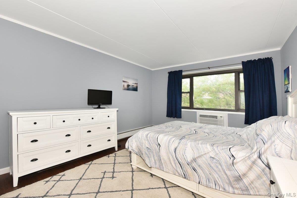 100 Clinton Avenue 4n Property Photo 13