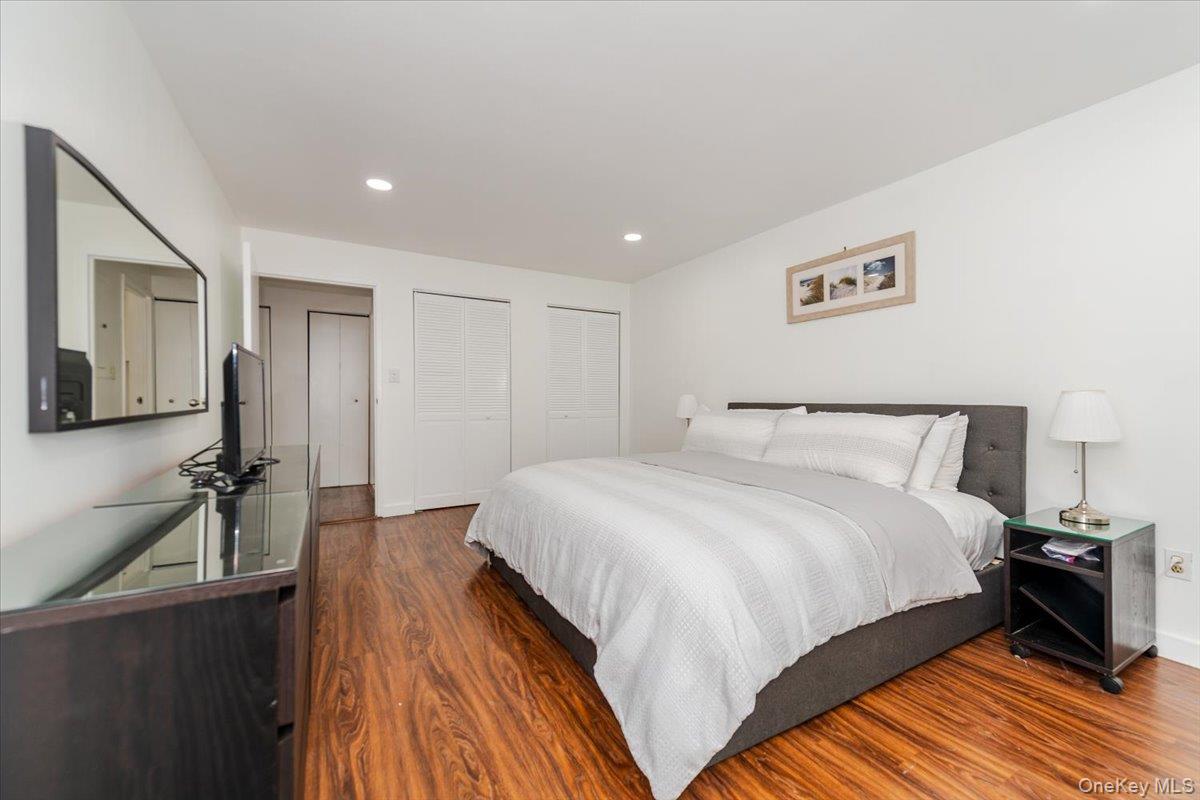 235 W Park Avenue 205 Property Photo 10