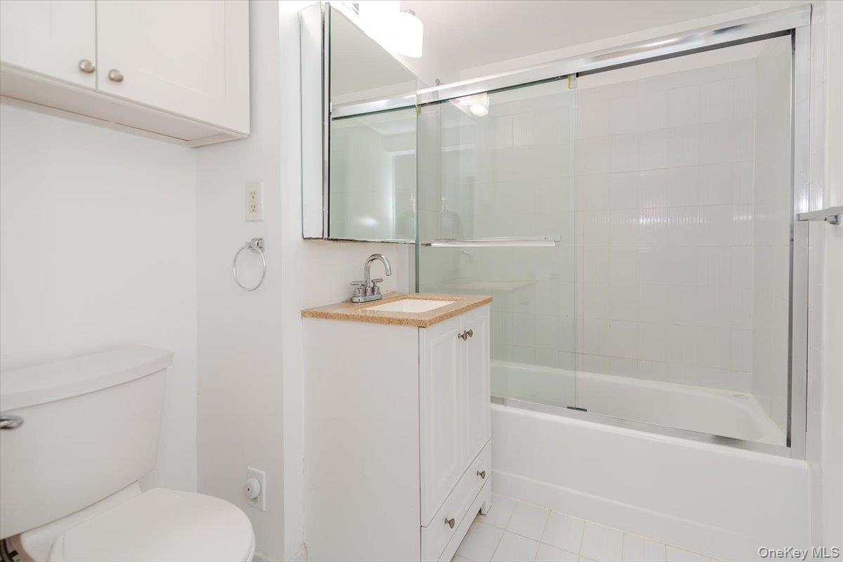 235 W Park Avenue 205 Property Photo 11