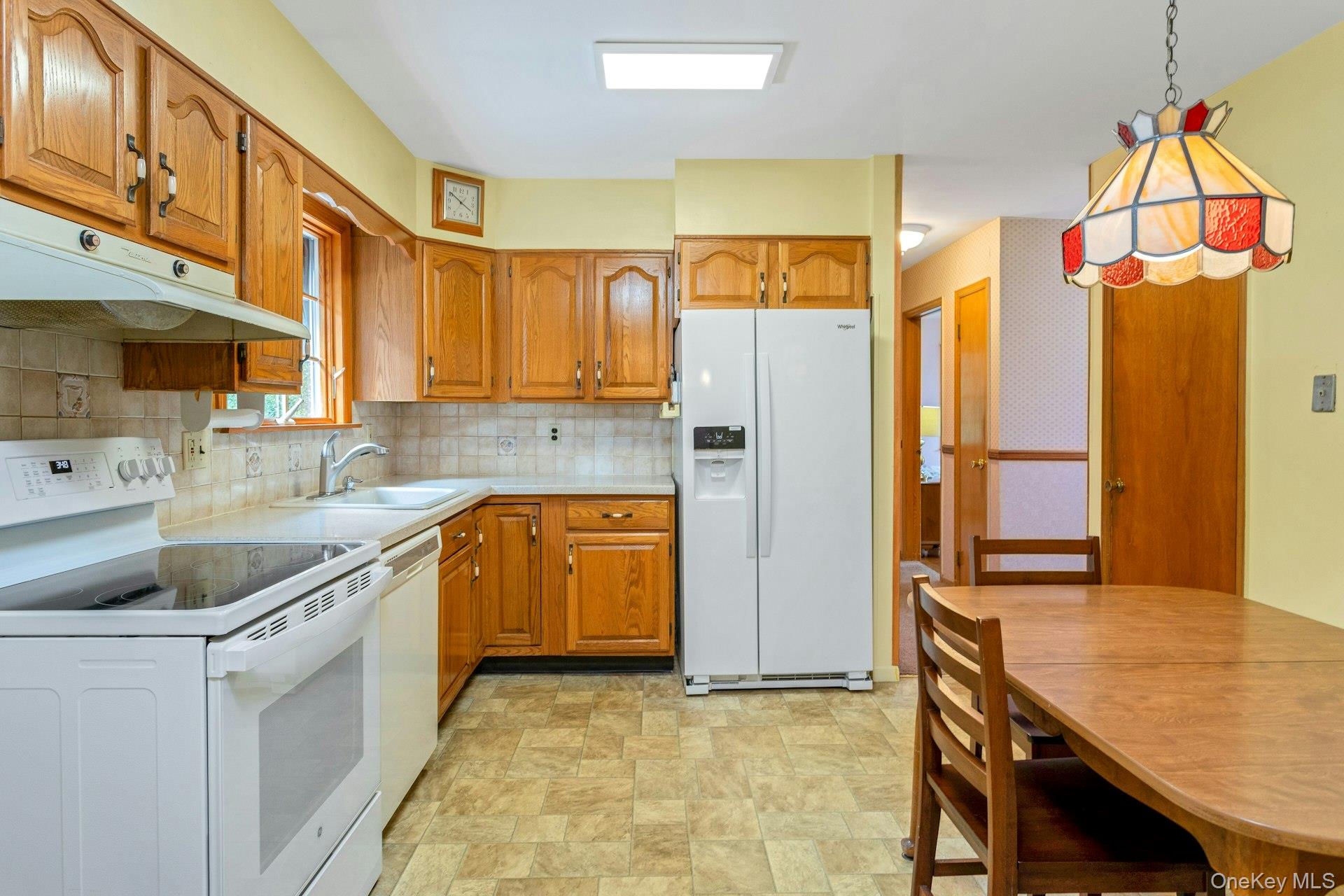 5 Spruce Pond Lane Property Photo 10