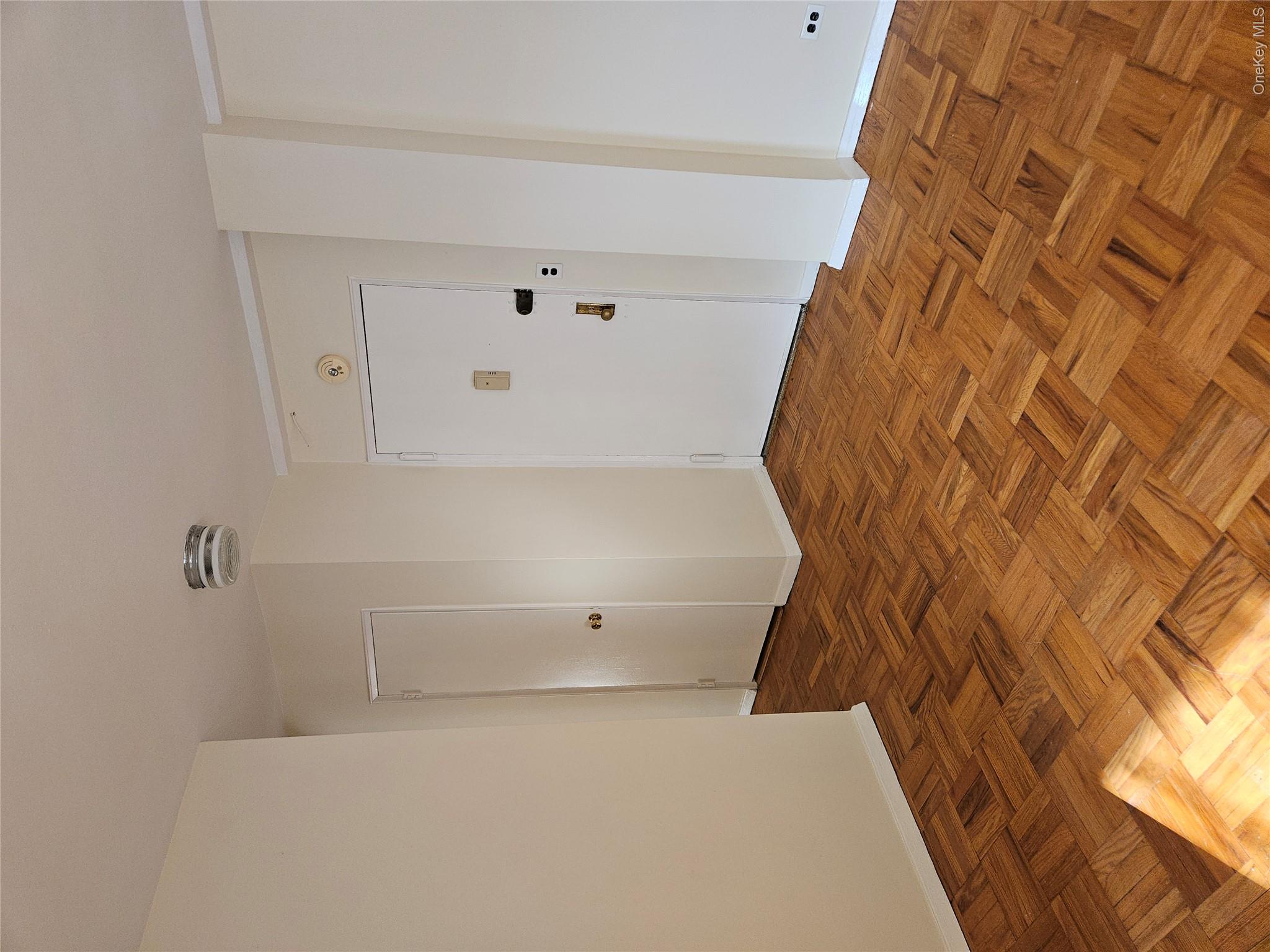 5500 Fieldston Drive 4ii Property Photo 4