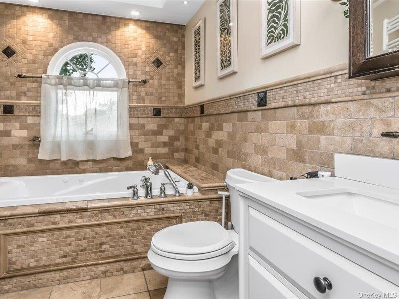 260 W 20th Street Property Photo 18