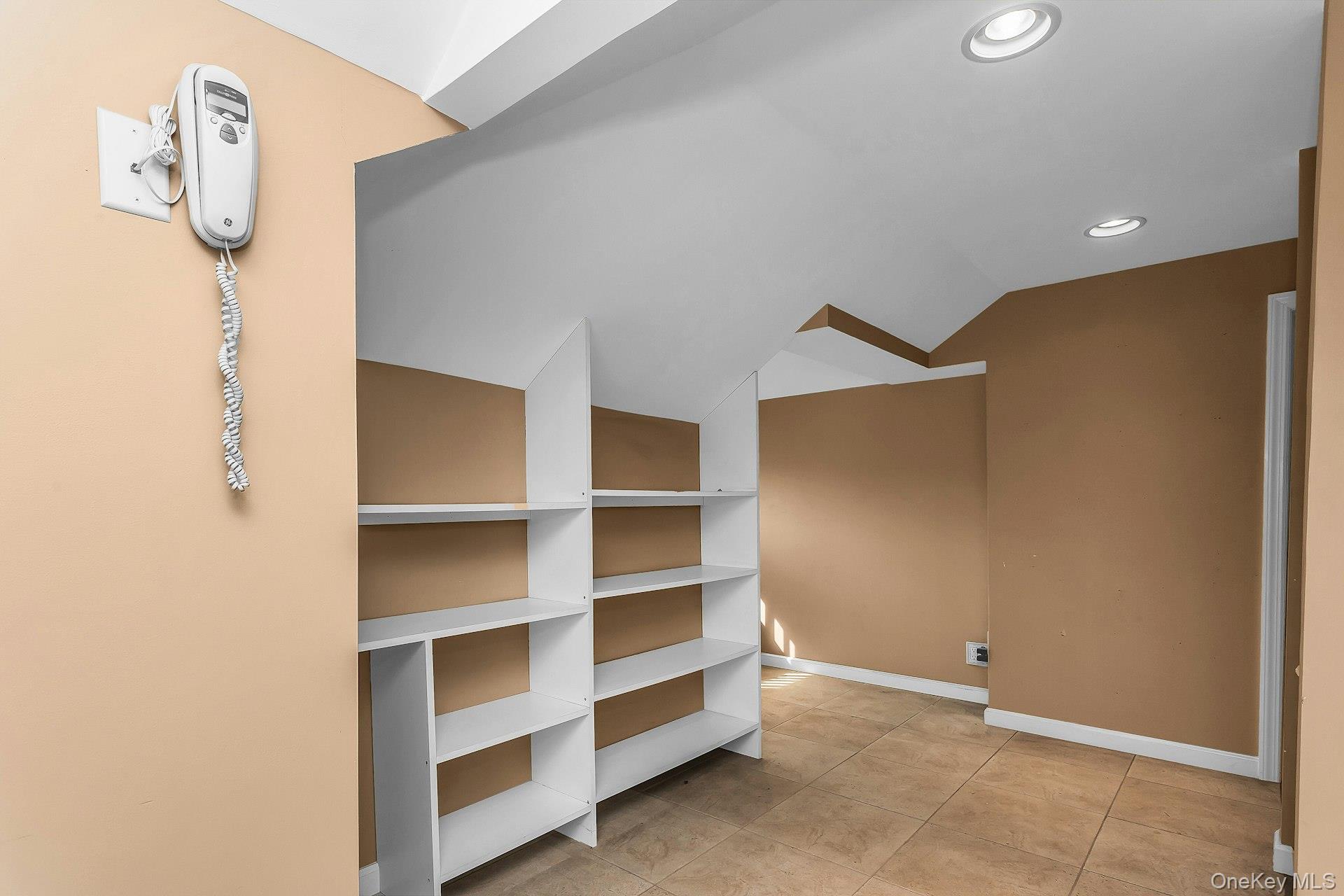 12714 102nd Road Property Photo 19