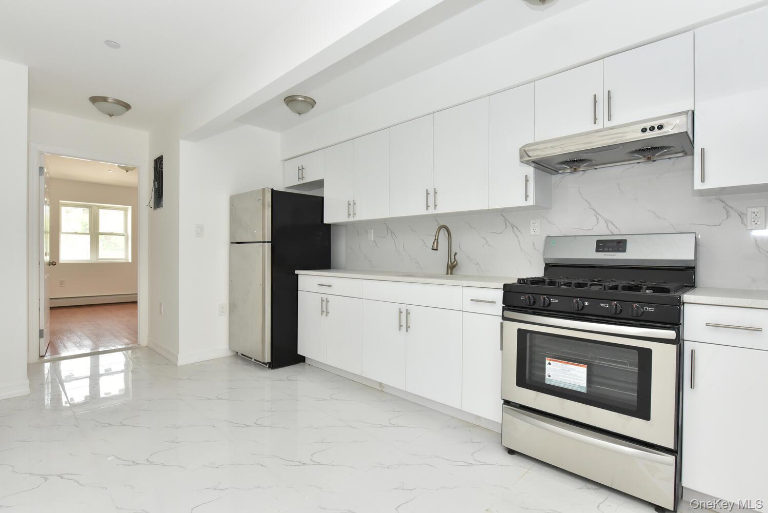 5714 163rd Street Property Photo 14