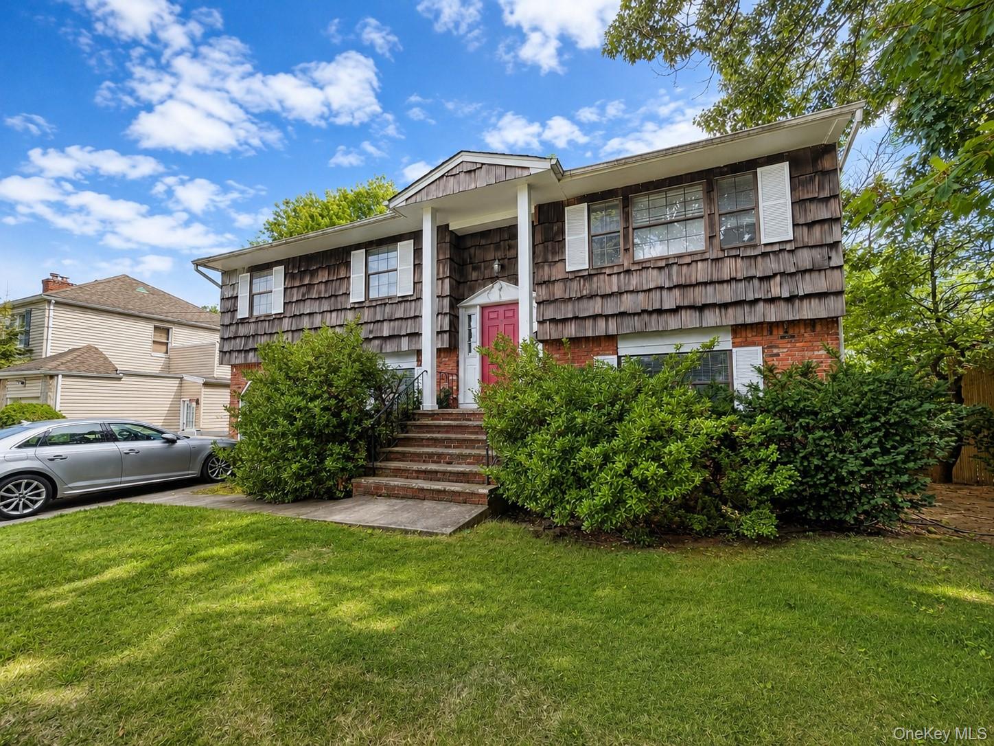 7 Roberts Lane Property Photo 1