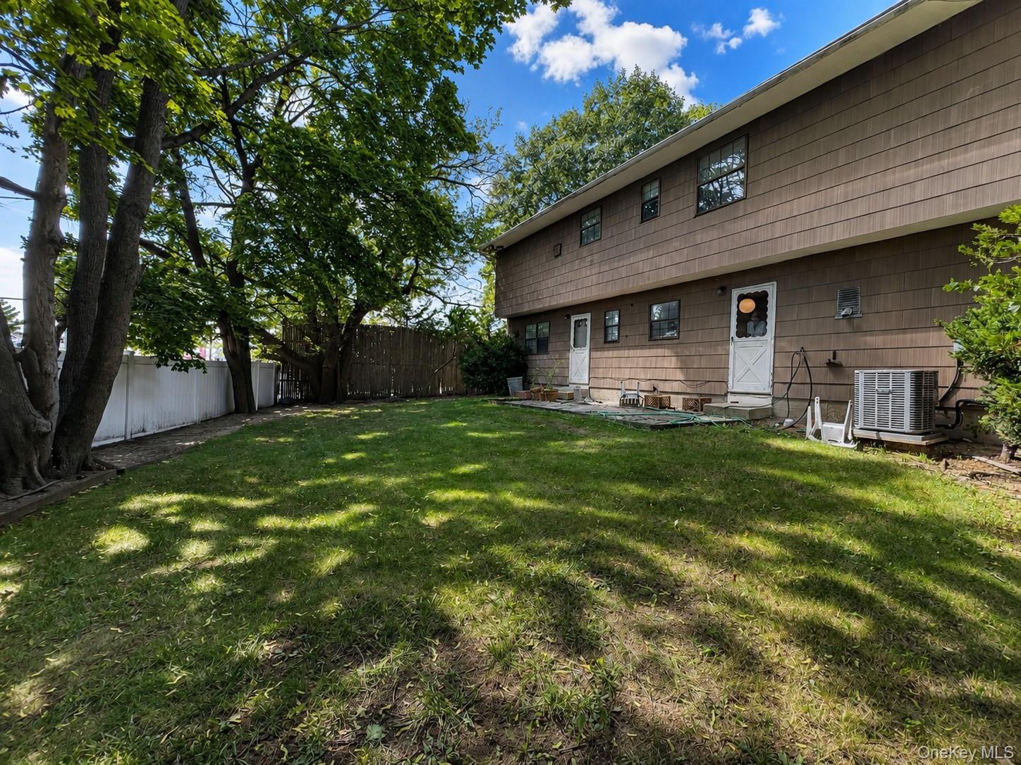7 Roberts Lane Property Photo 3