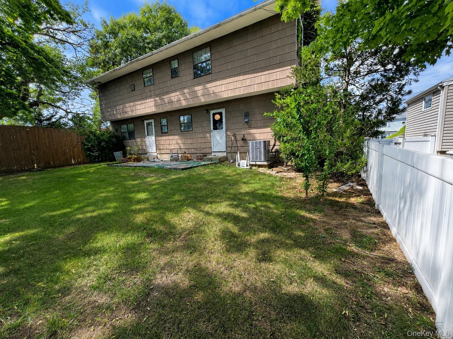 7 Roberts Lane Property Photo 4