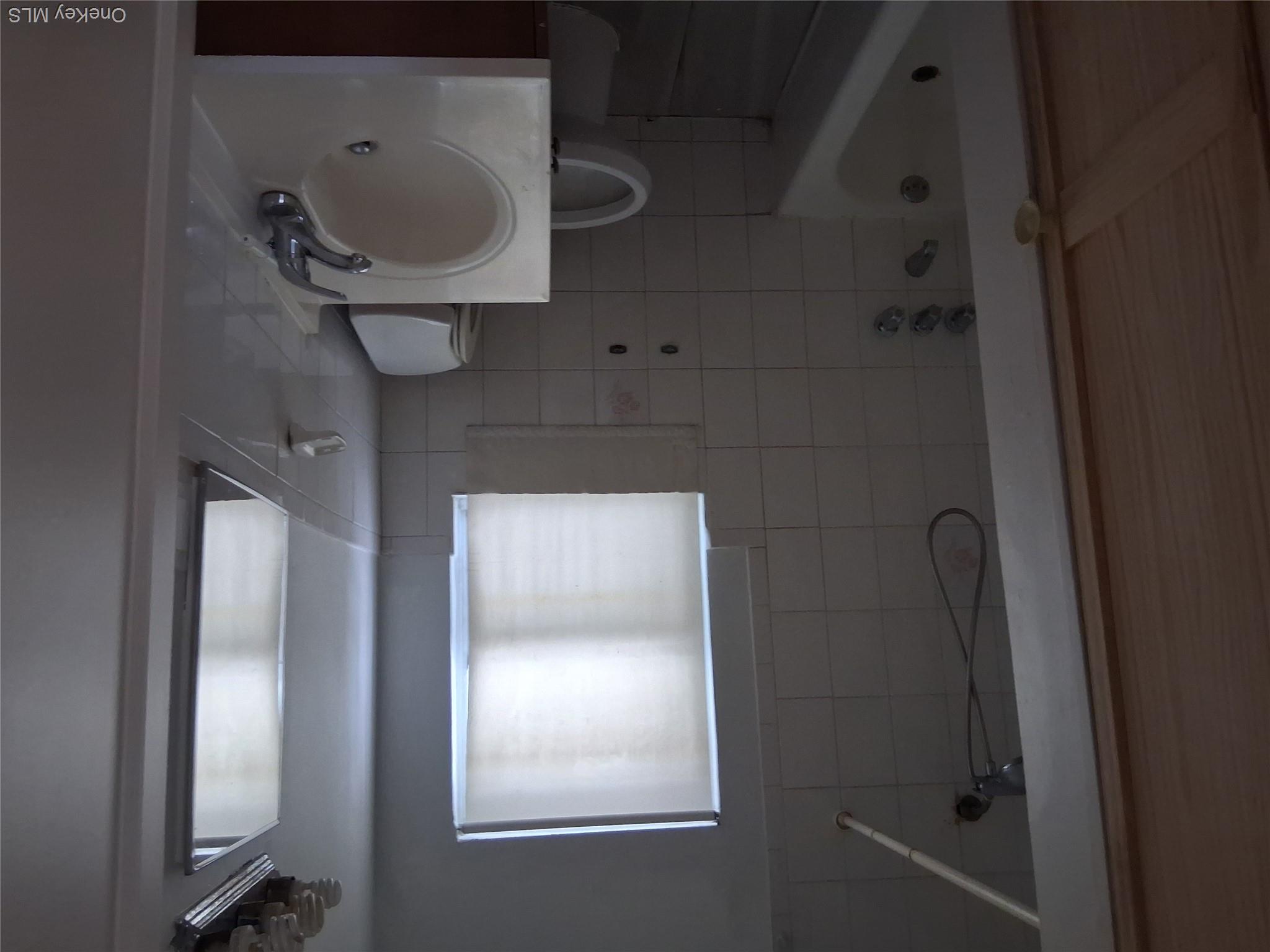 240-58 147th Avenue Property Photo 6