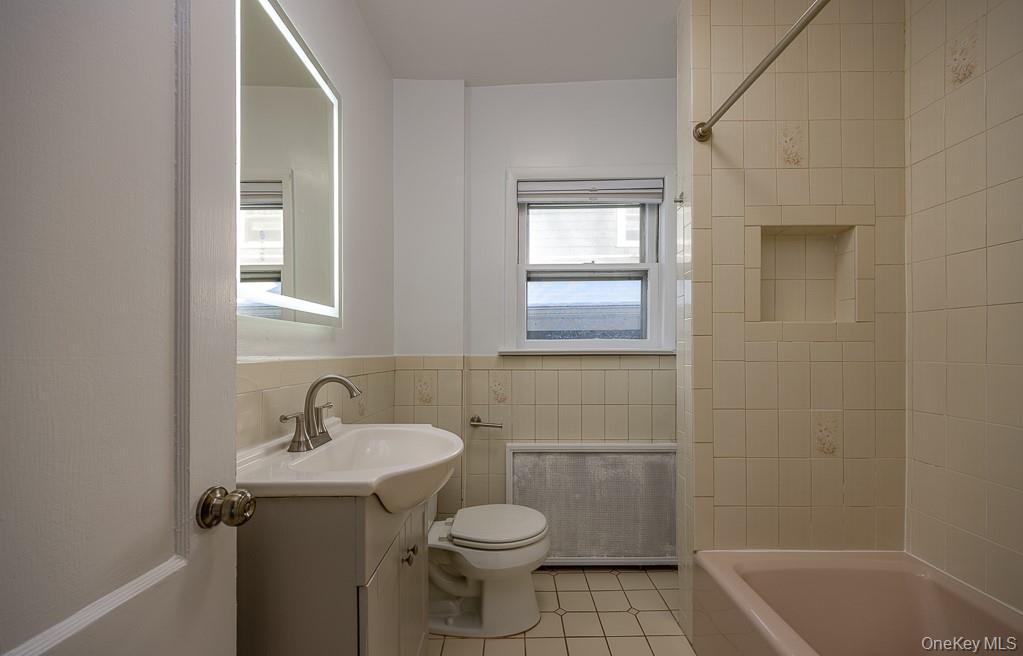 120 S Broadway 1 Property Photo 10