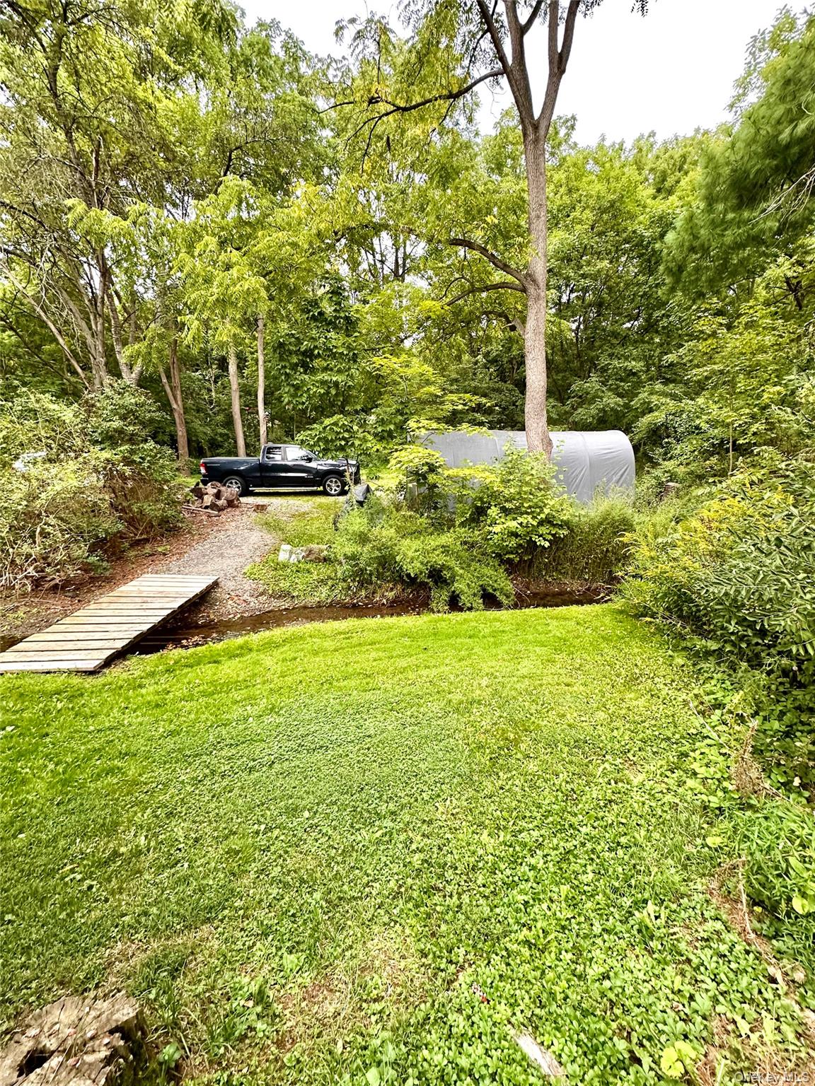 65 Water Loop Property Photo 4