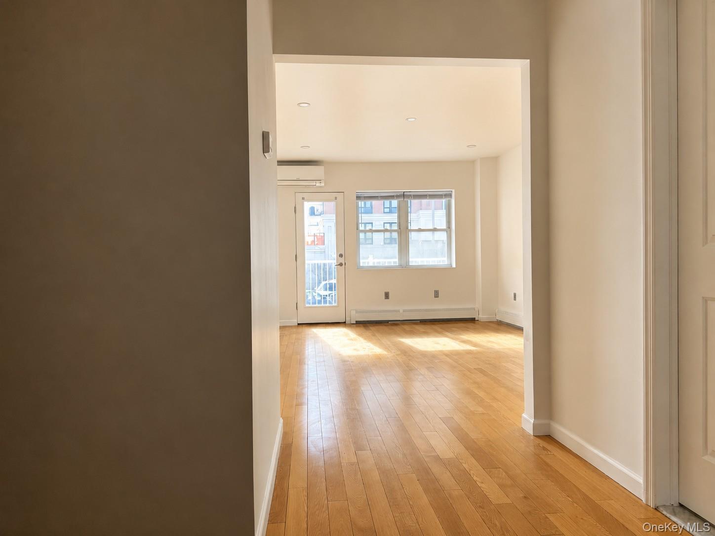 251 W Broadway 210 Property Photo 3