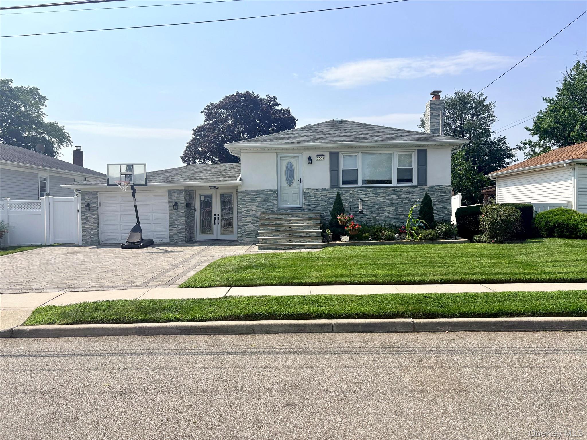 3362 Elliott Boulevard Property Photo 1
