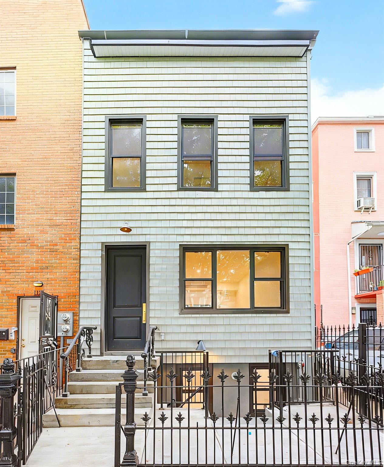 1123 Madison Street