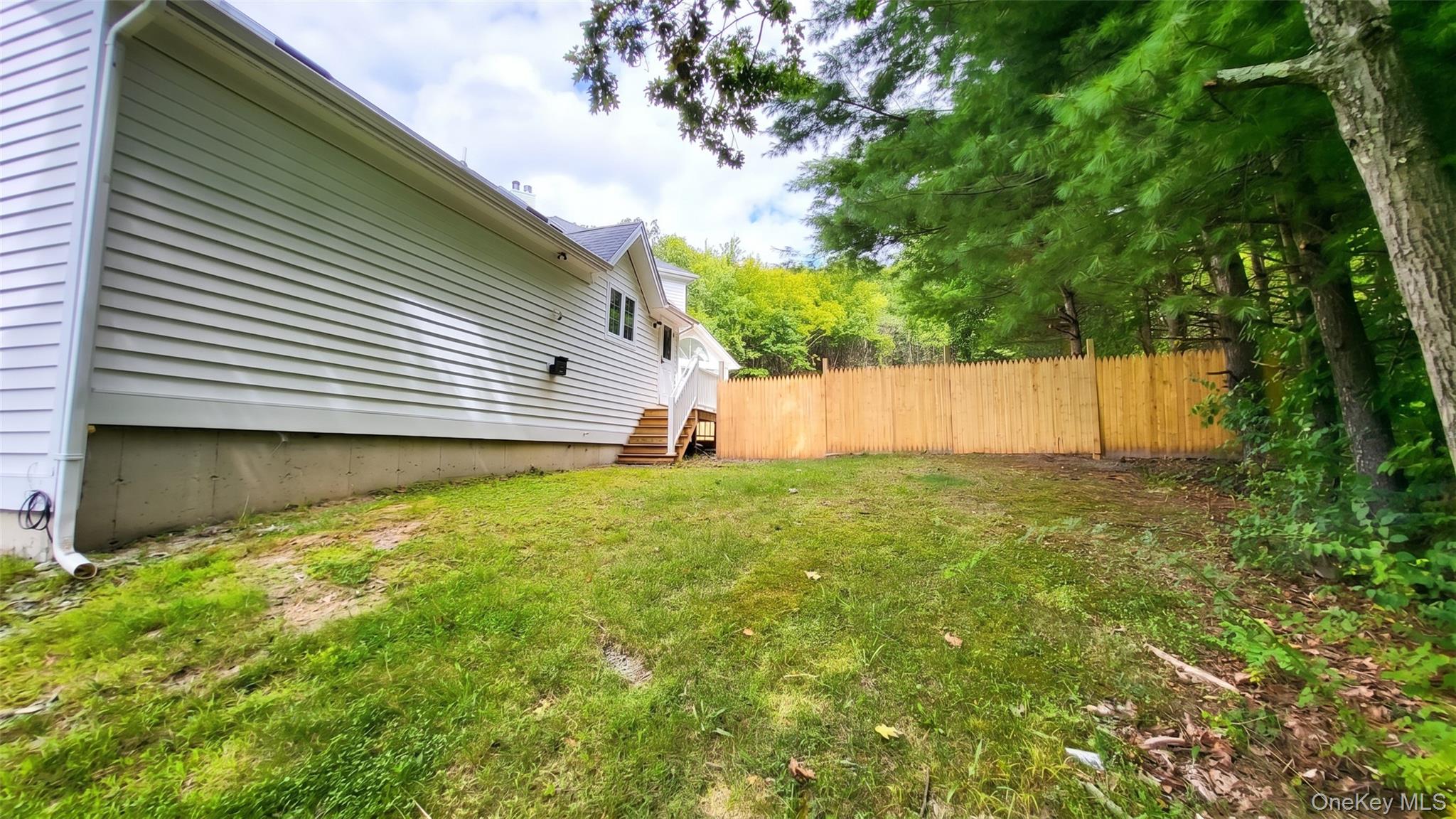 19 A Friendship Lane Property Photo 4
