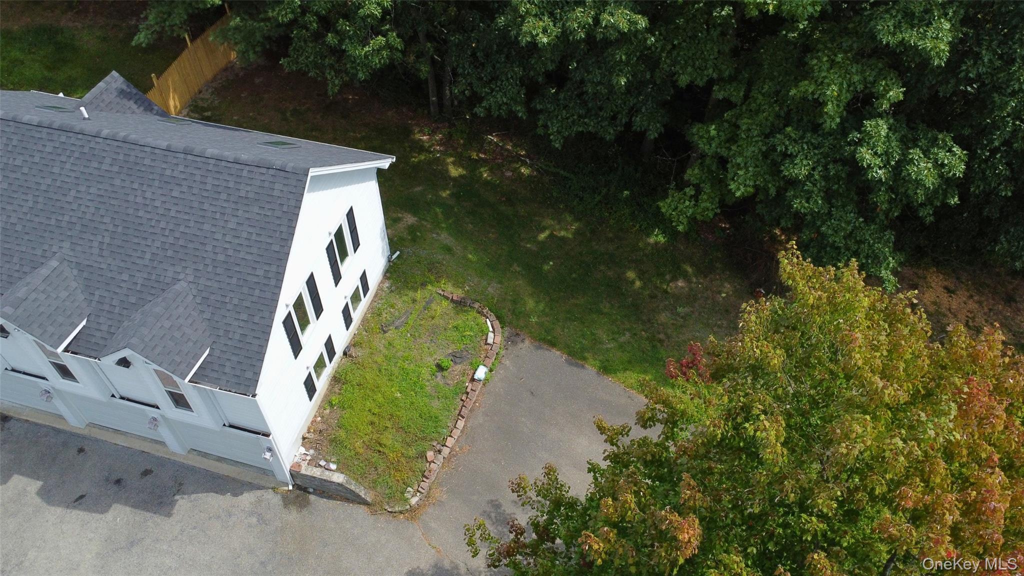 19 A Friendship Lane Property Photo 6