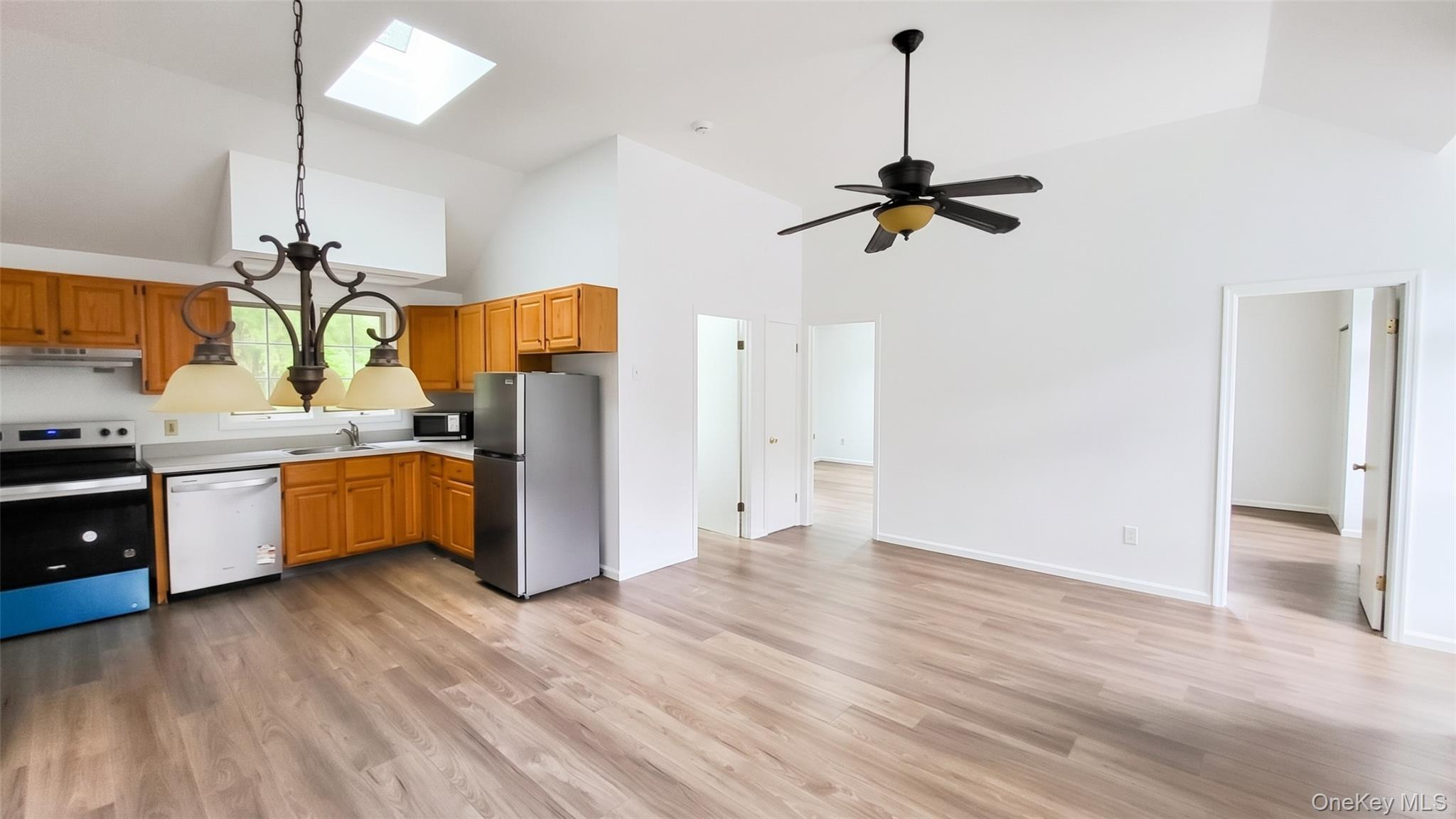 19 A Friendship Lane Property Photo 7