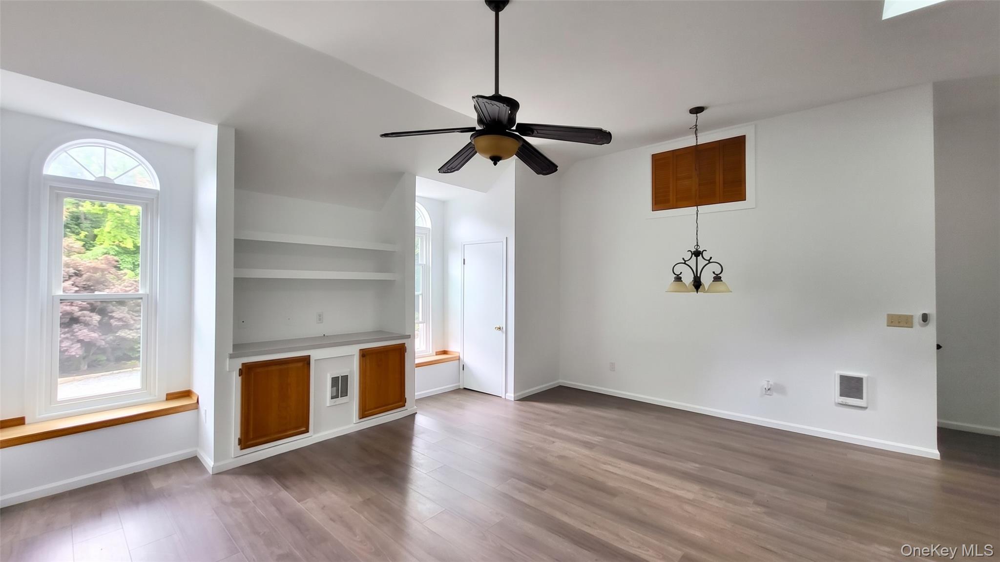 19 A Friendship Lane Property Photo 9