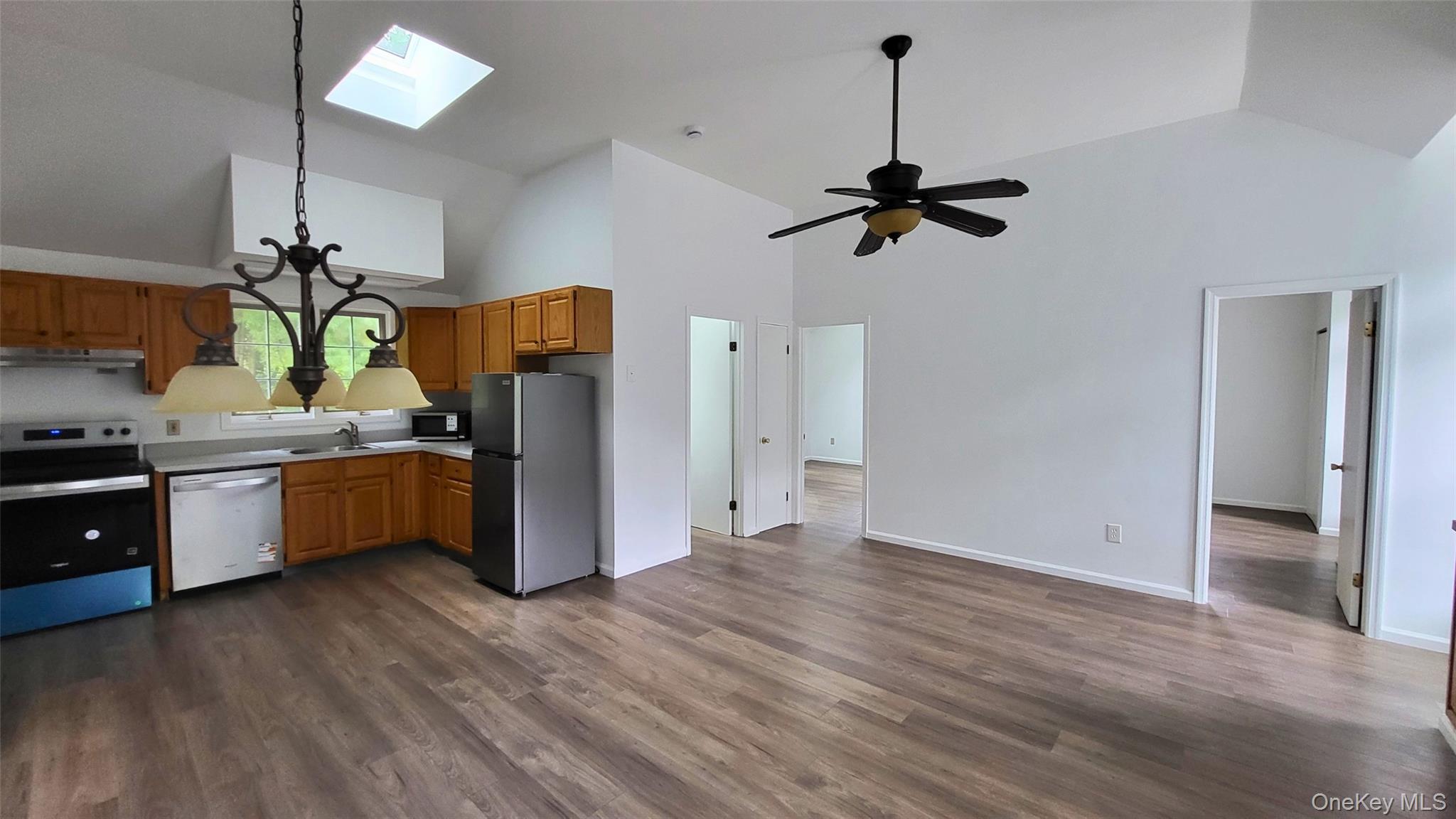 19 A Friendship Lane Property Photo 11