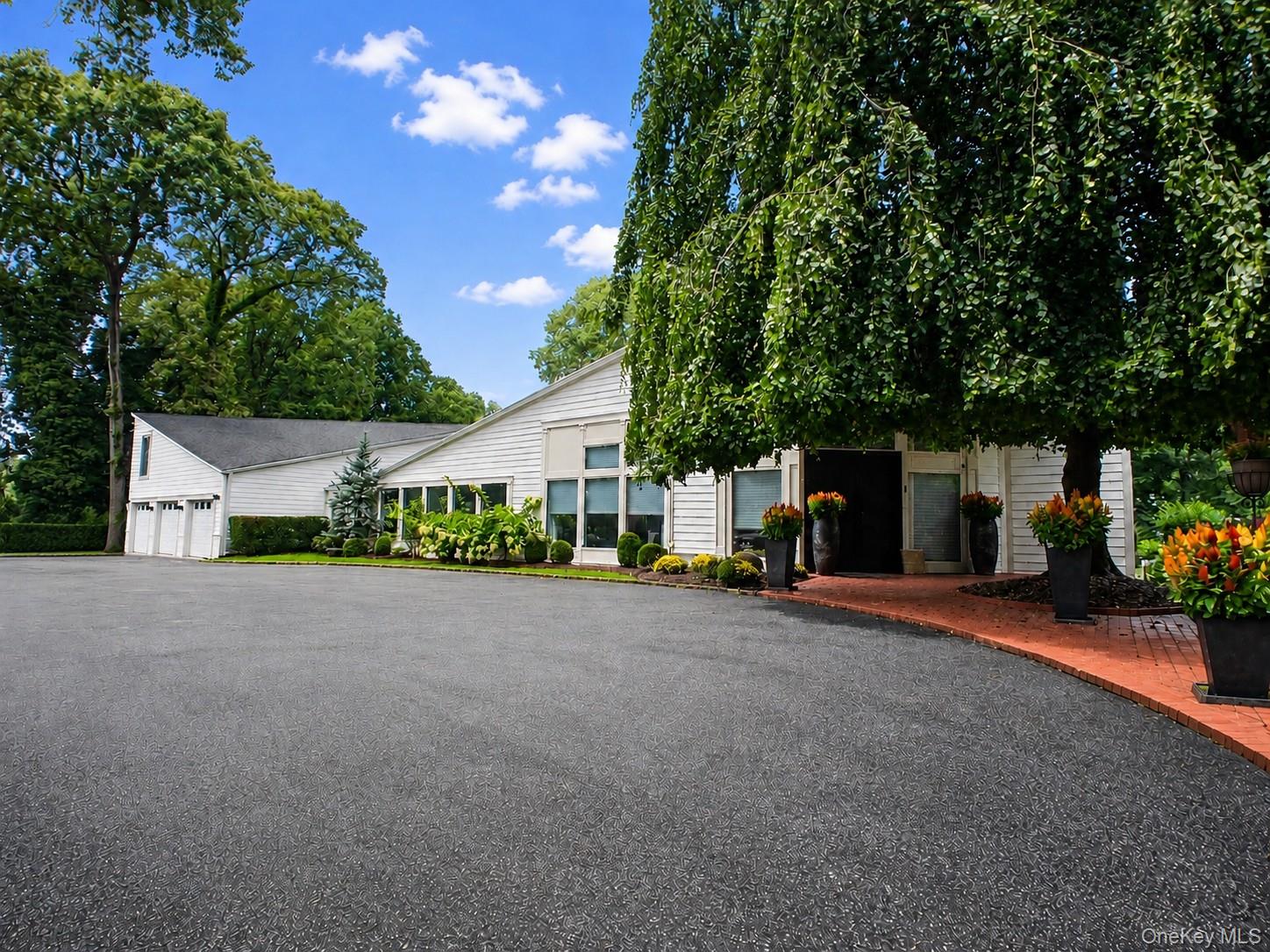 5 Carol Lane Property Photo 2