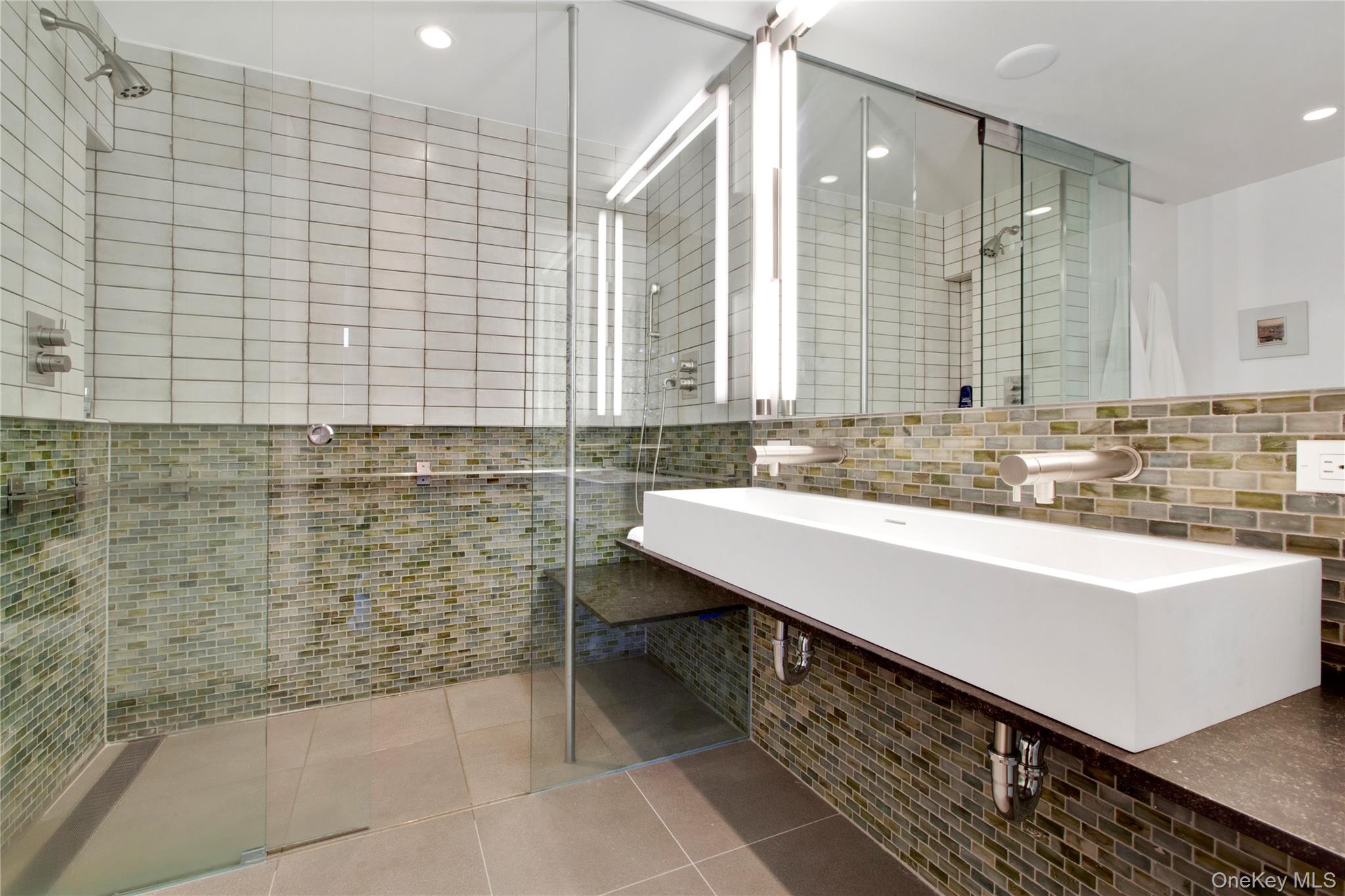 1485 5th Avenue 26d Property Photo 17